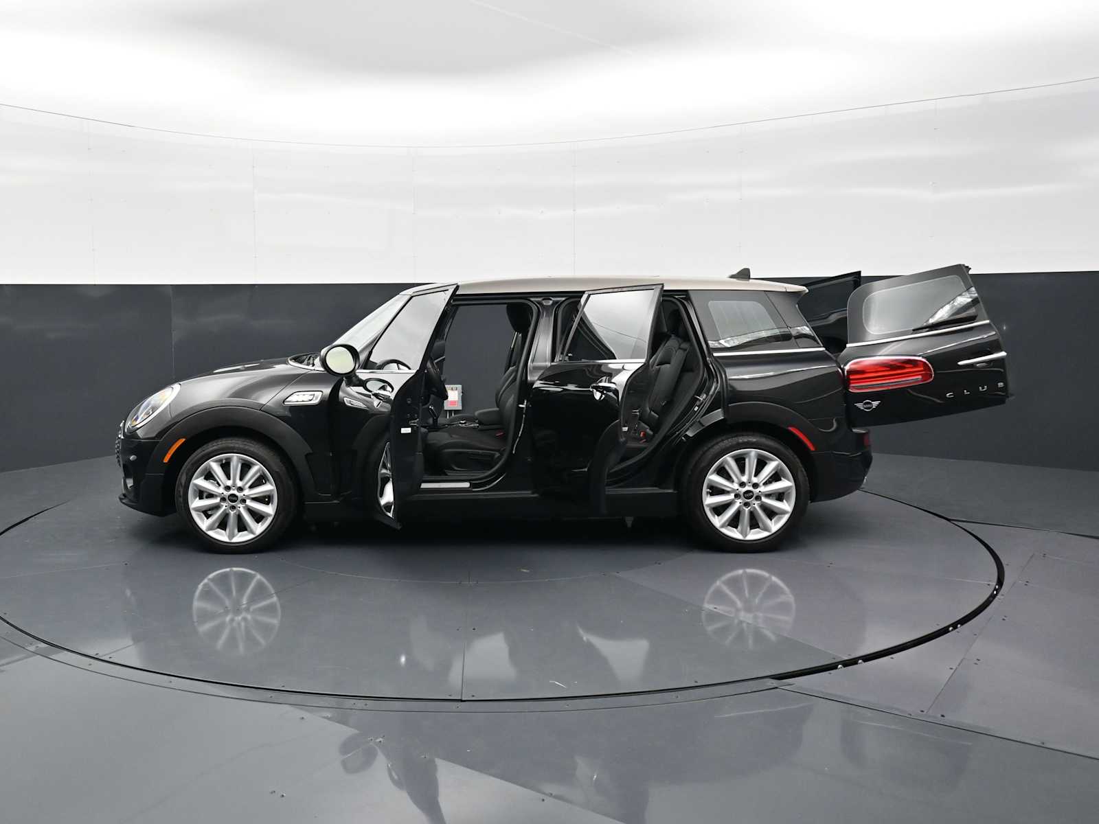 Thumbnail: 2024 MINI Cooper Clubman - 36