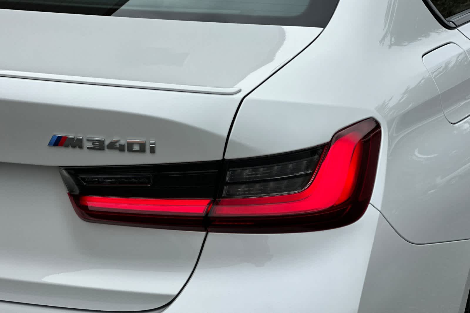 Thumbnail: 2024 BMW 3 Series - 29