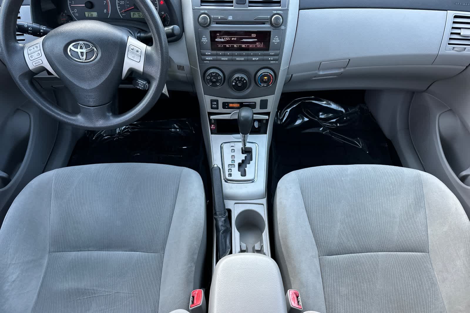 Thumbnail: 2011 Toyota Corolla - 3