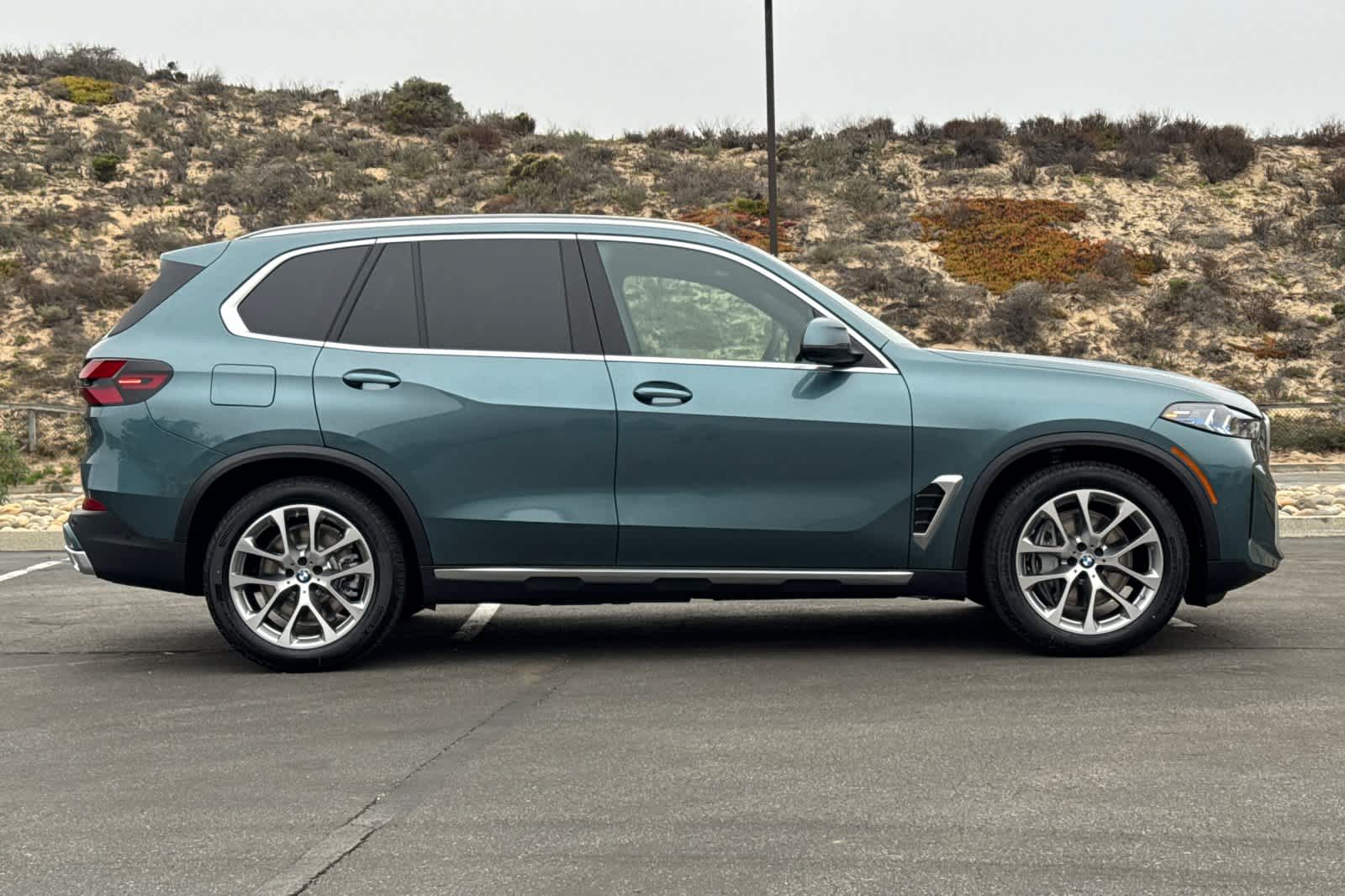 Thumbnail: 2026 BMW X5 - 8