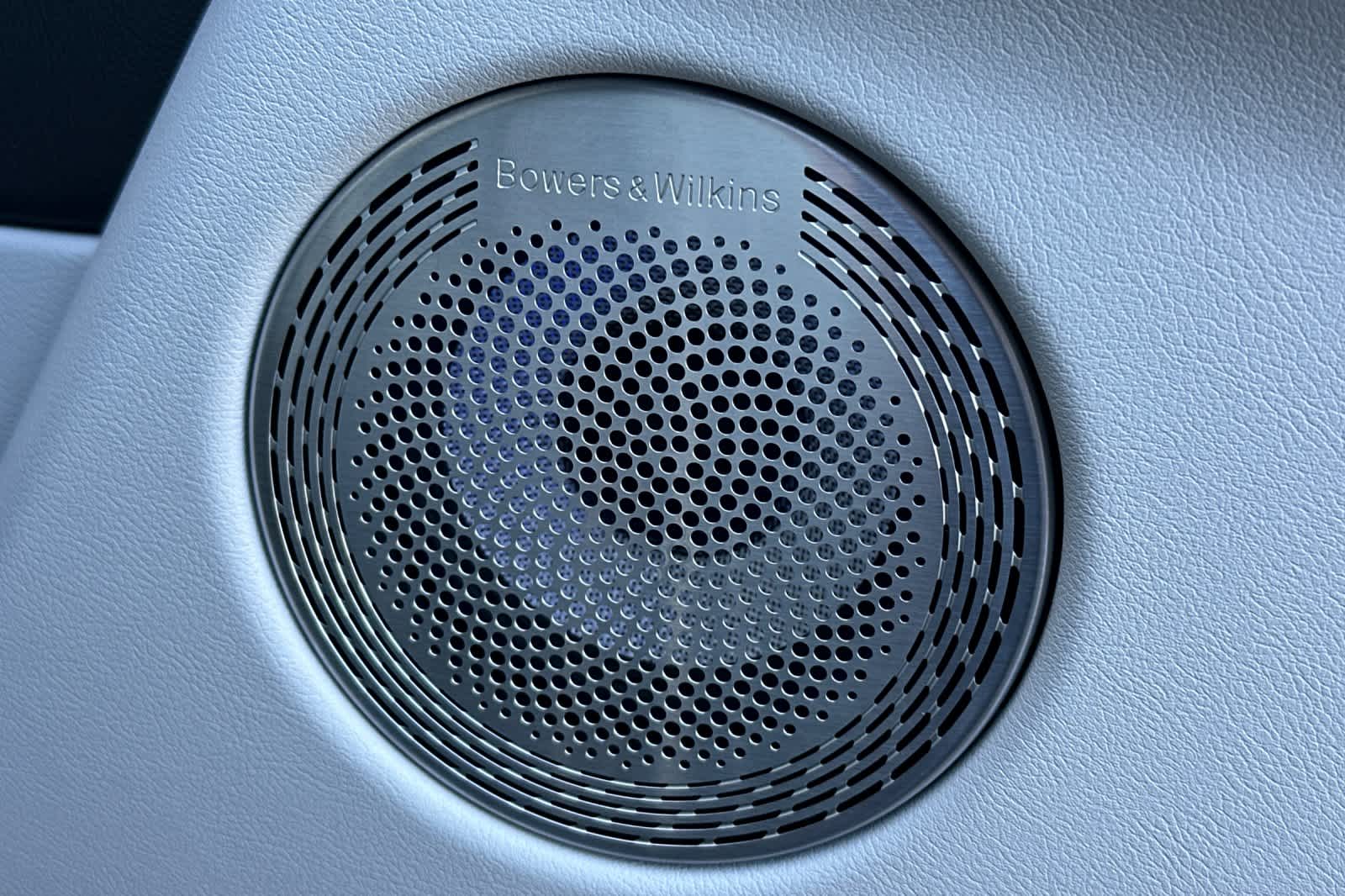 Thumbnail: 2026 BMW XM - 21