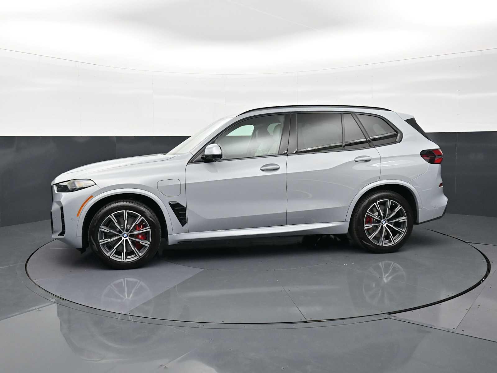 Thumbnail: 2026 BMW X5 - 8