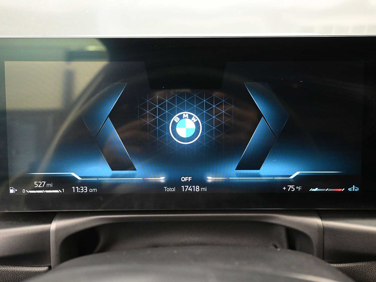 Thumbnail: 2024 BMW 3 Series - 12