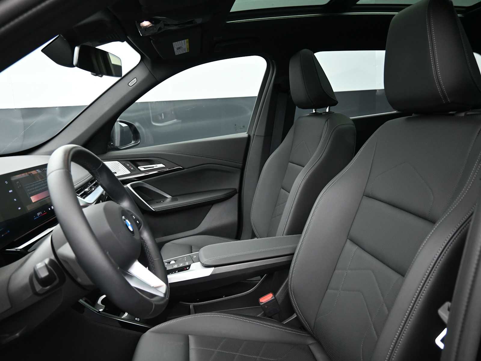 Thumbnail: 2025 BMW X1 - 9