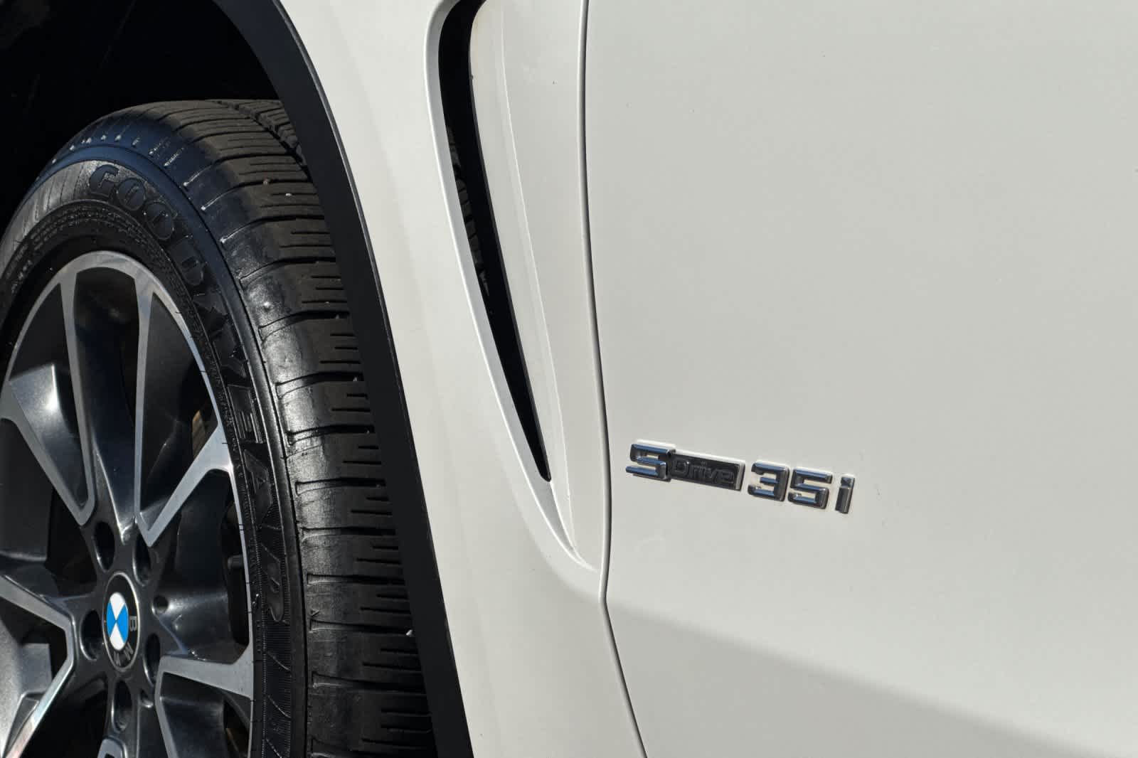 Thumbnail: 2015 BMW X5 - 34