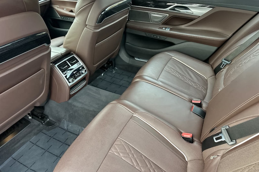 Used 2022 BMW 740i 740i Sedan