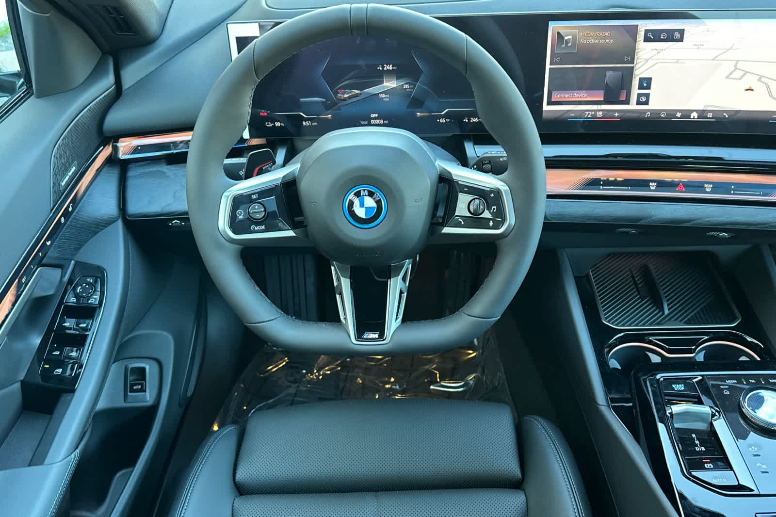 Thumbnail: 2026 BMW i5 - 15