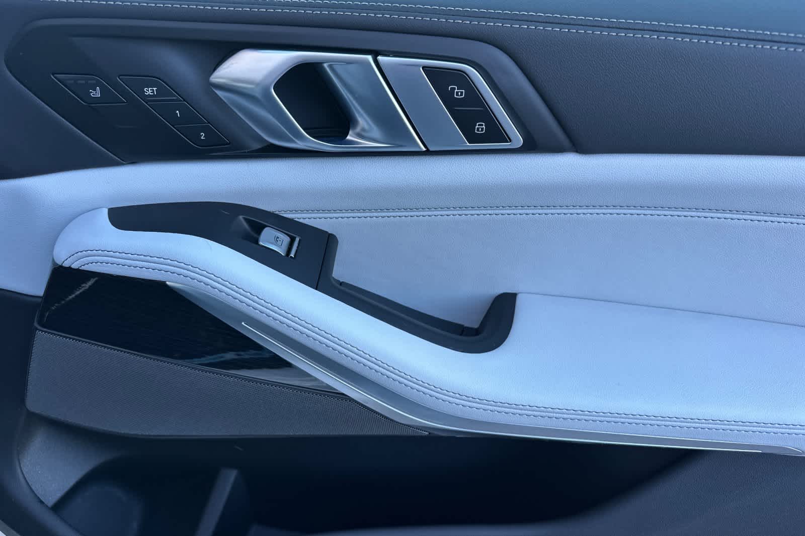 Thumbnail: 2025 BMW X7 - 20