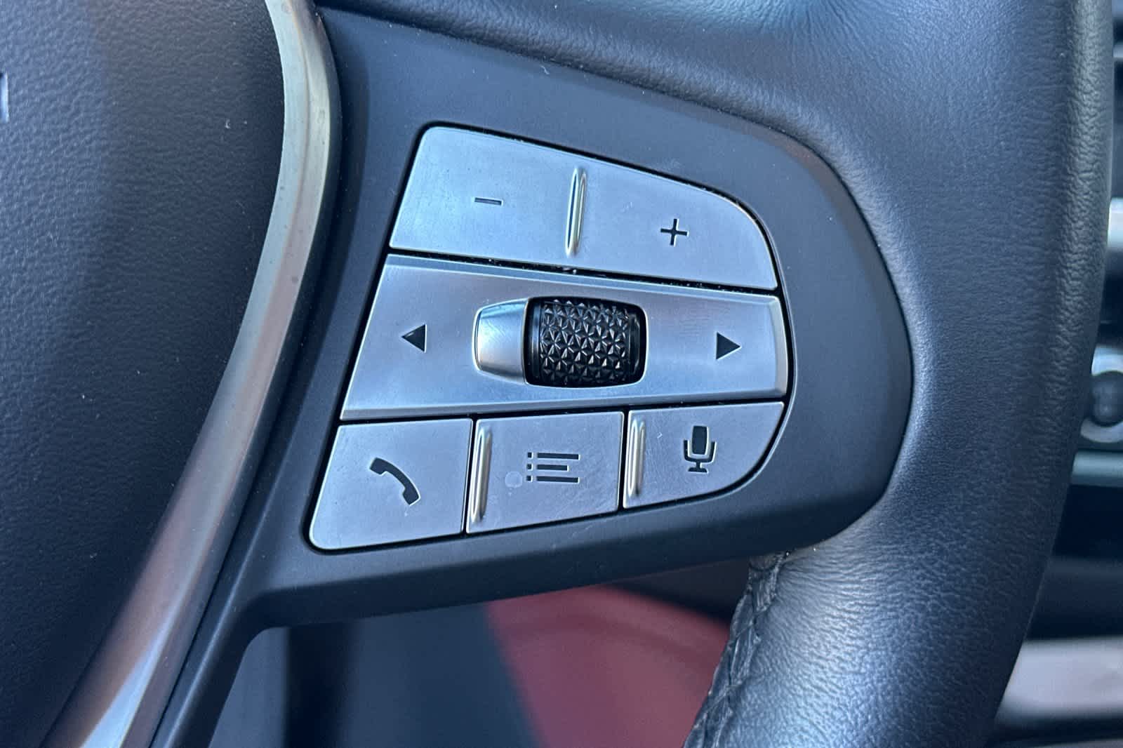 Thumbnail: 2023 BMW X4 - 29