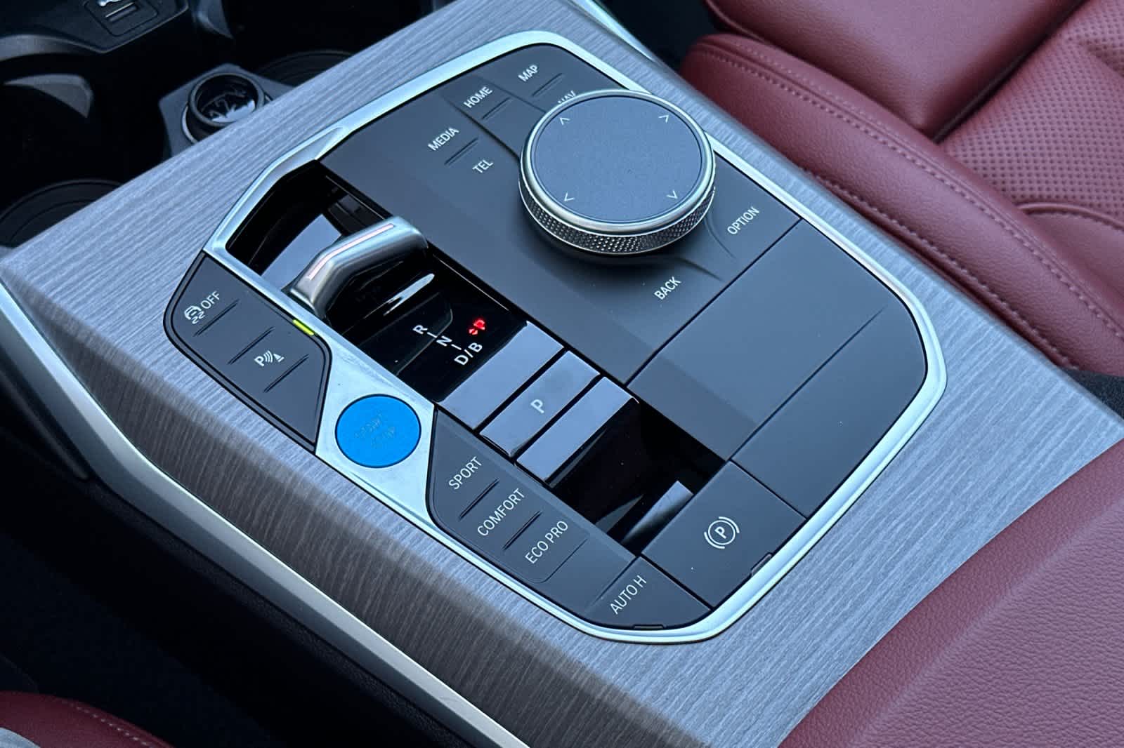 2025 BMW i4 eDrive40 24