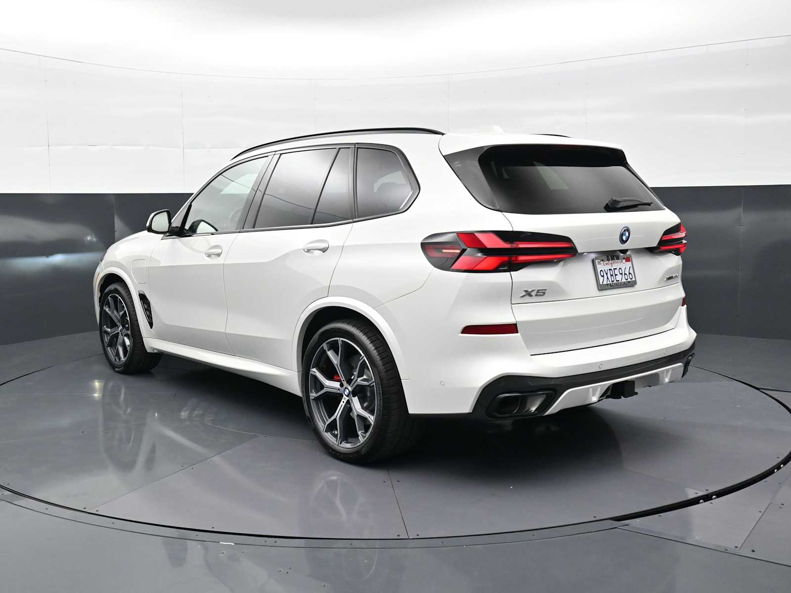 2026 BMW X5 50e - Photo 7