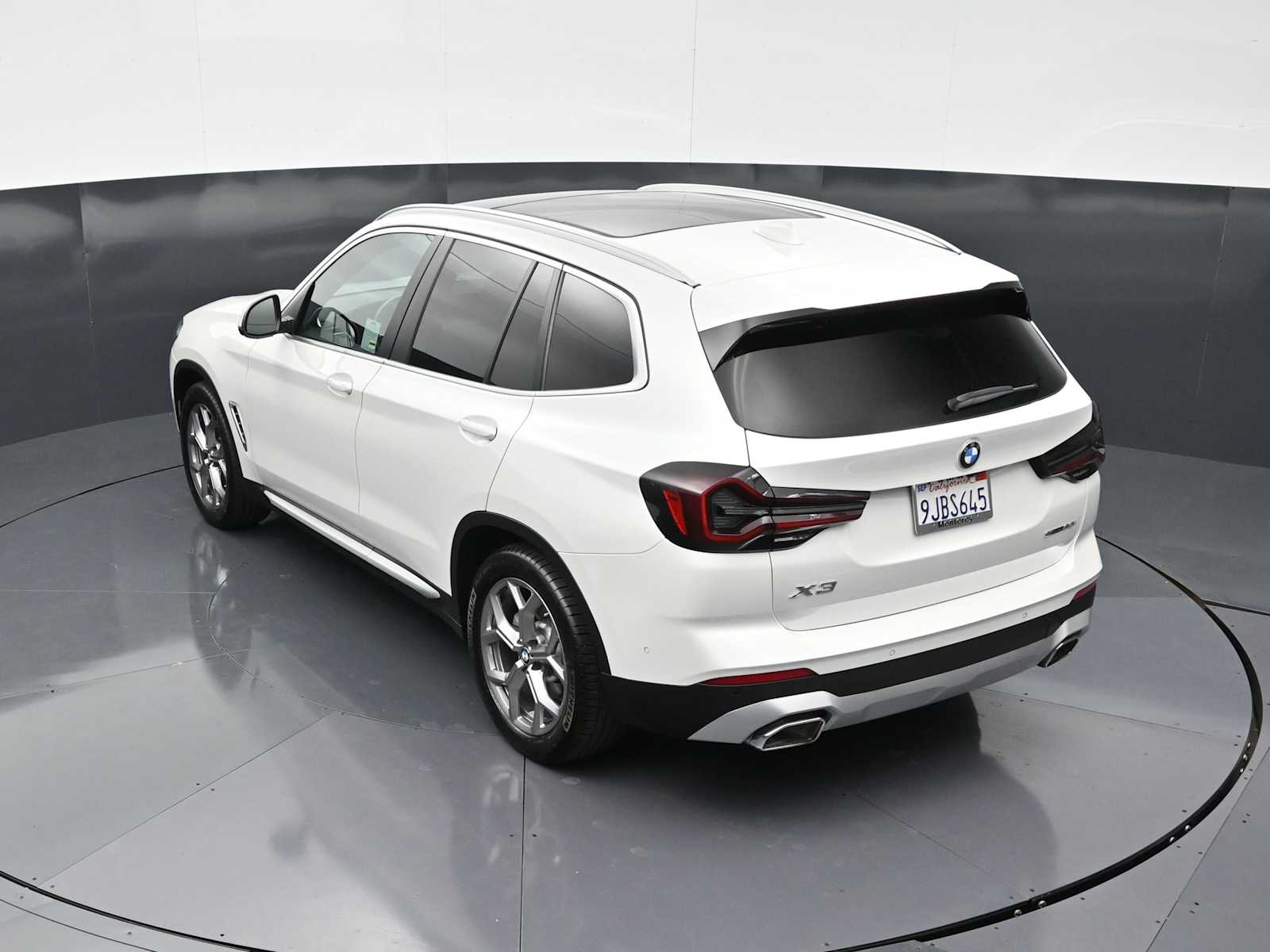 Thumbnail: 2024 BMW X3 - 23