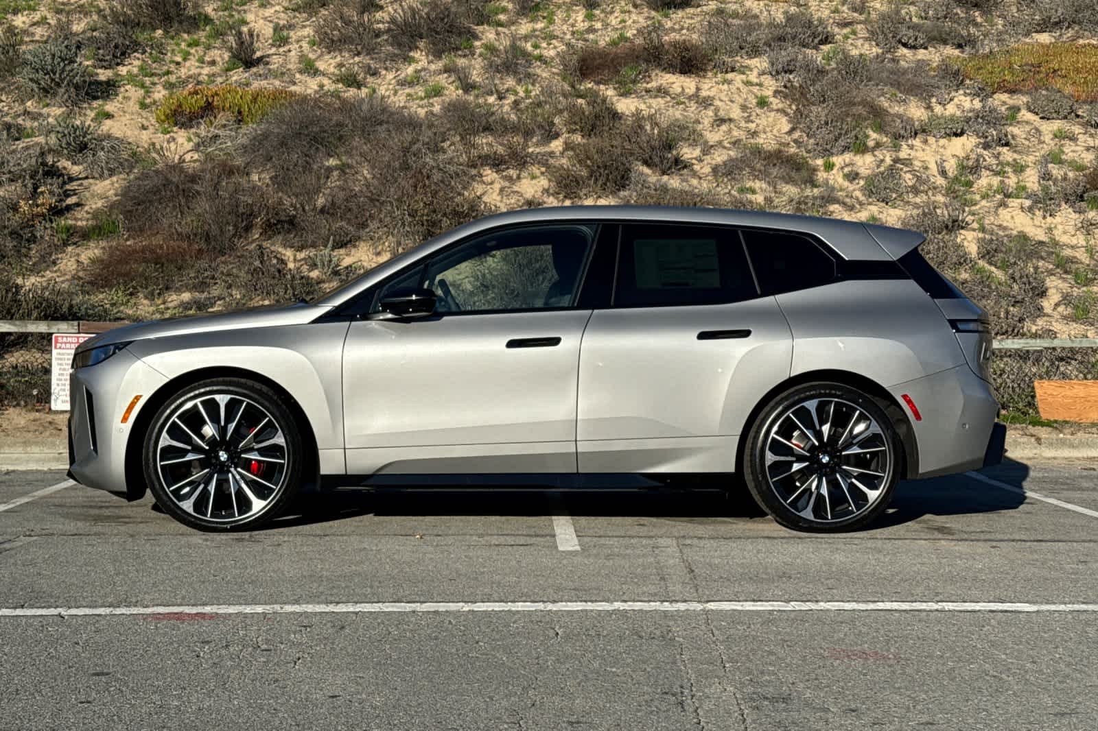 Thumbnail: 2026 BMW iX - 5