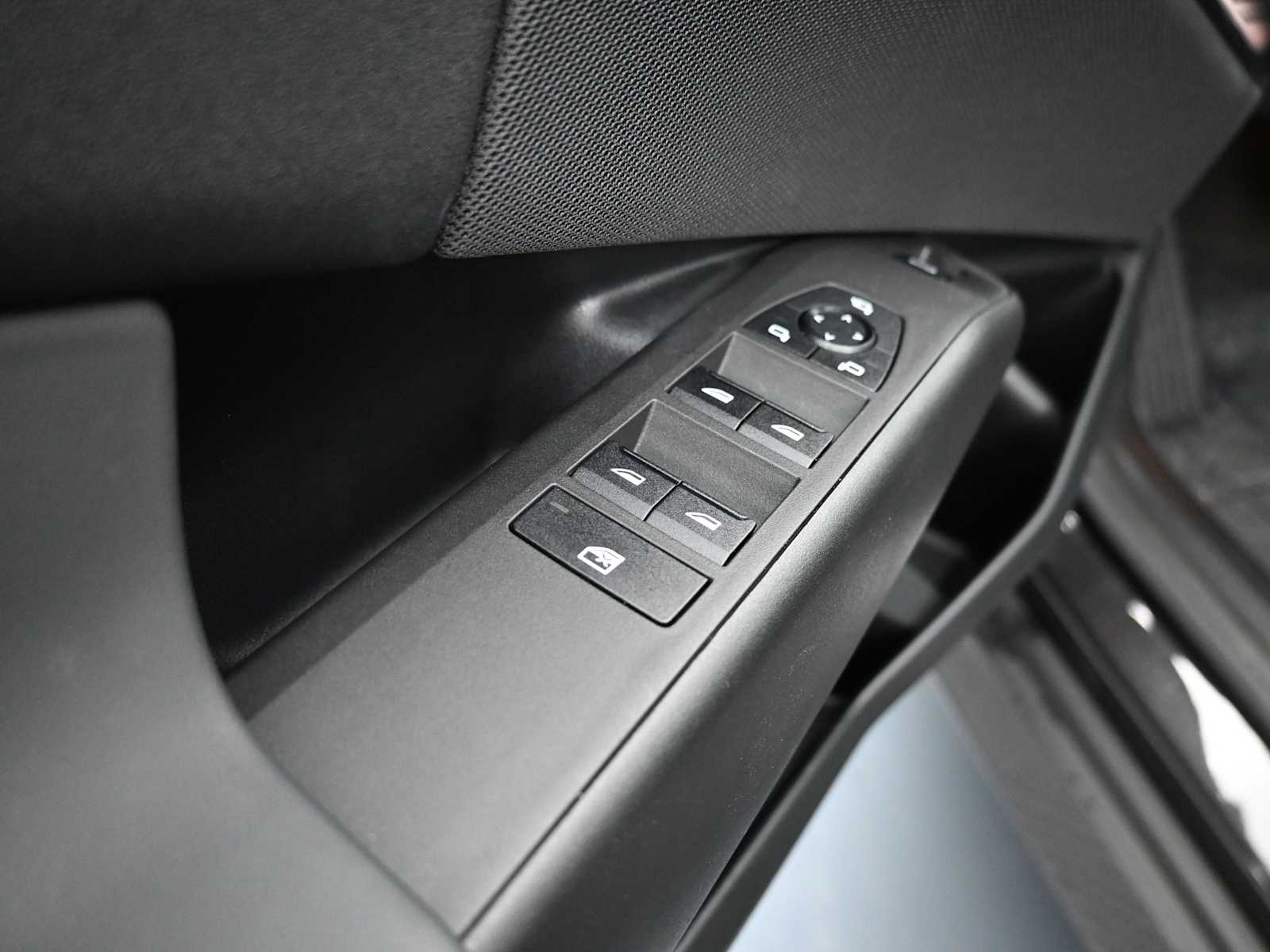 Thumbnail: 2025 BMW X3 - 9