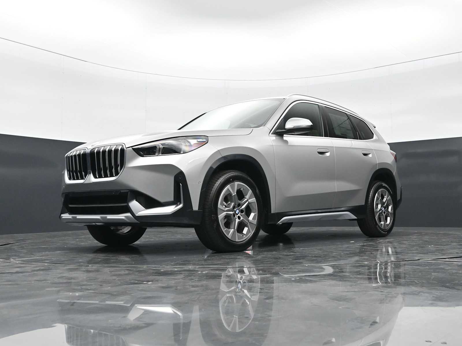 Thumbnail: 2026 BMW X1 - 25
