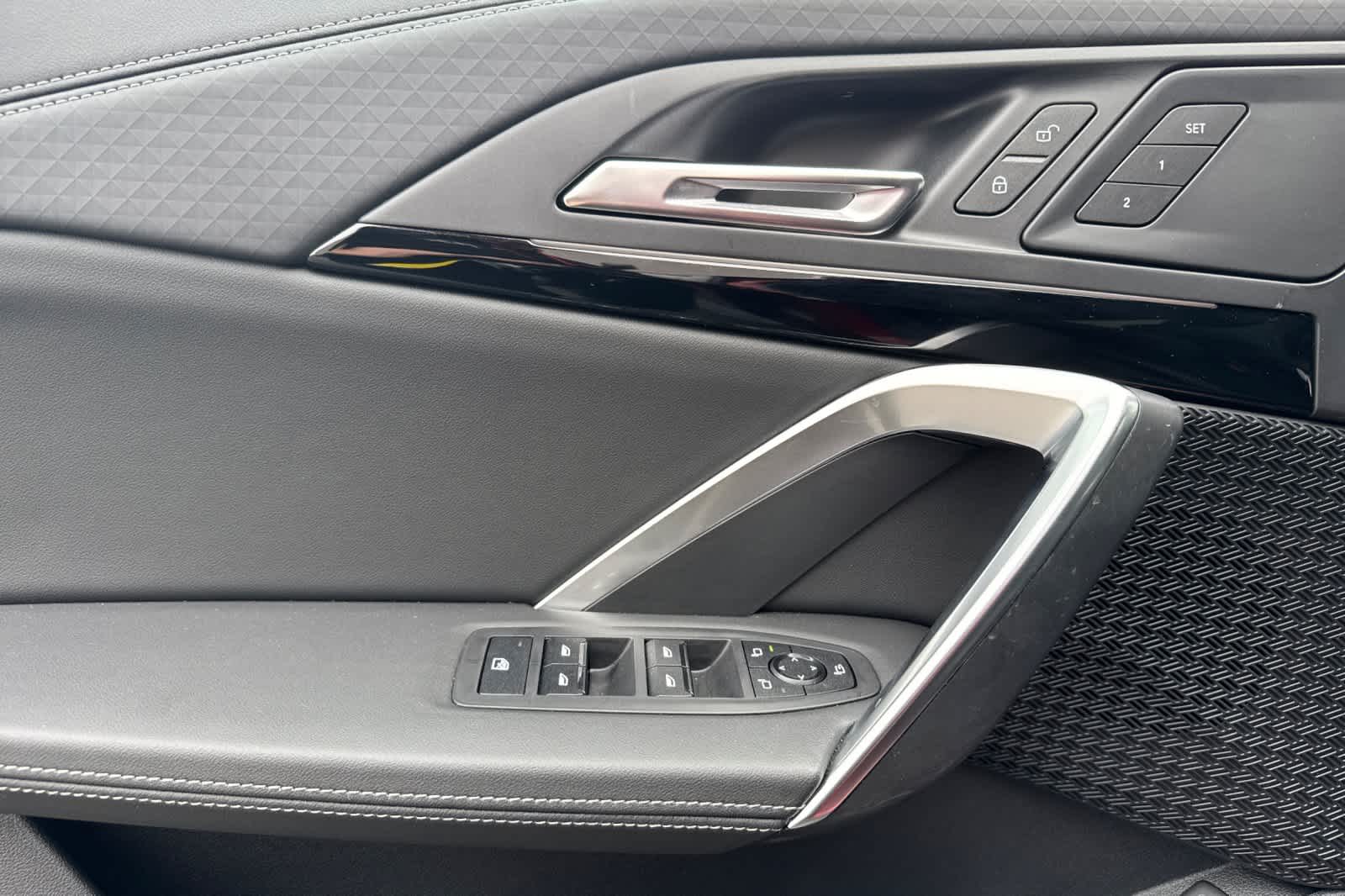 Thumbnail: 2024 BMW X2 - 12