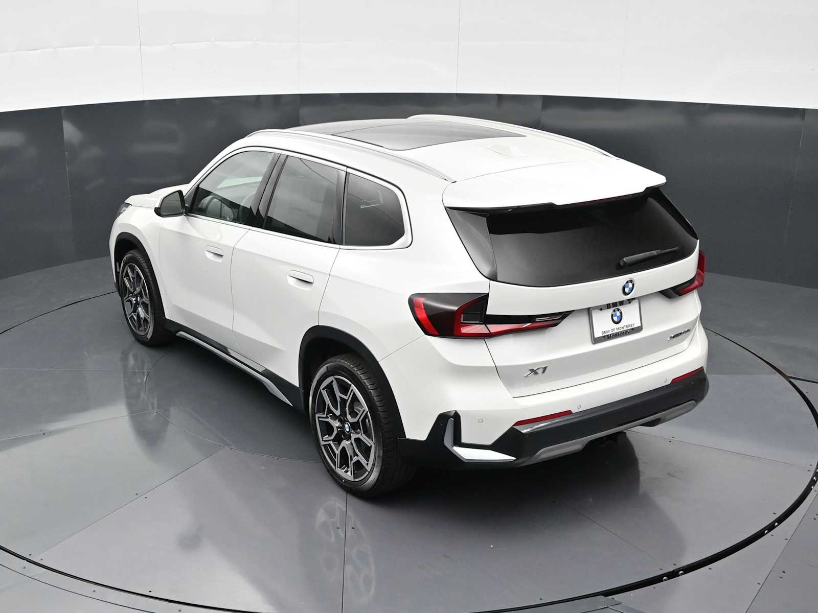 Thumbnail: 2026 BMW X1 - 23