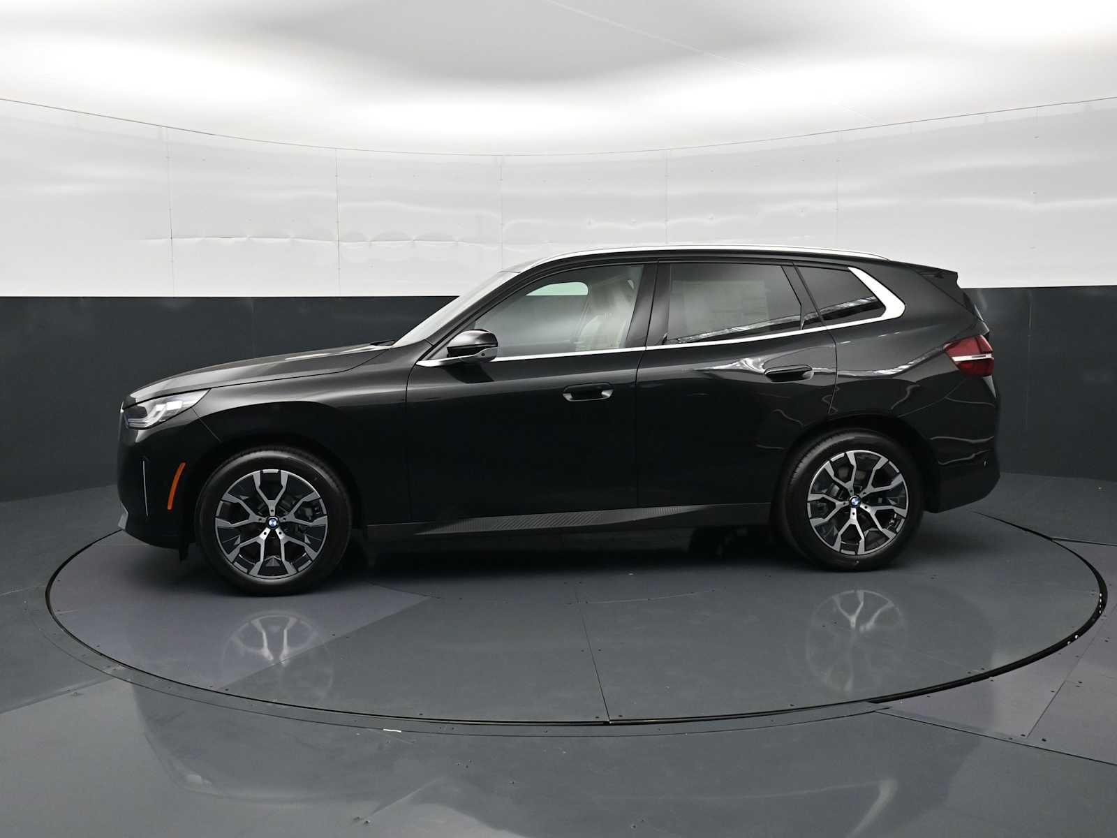 Thumbnail: 2026 BMW X3 - 8