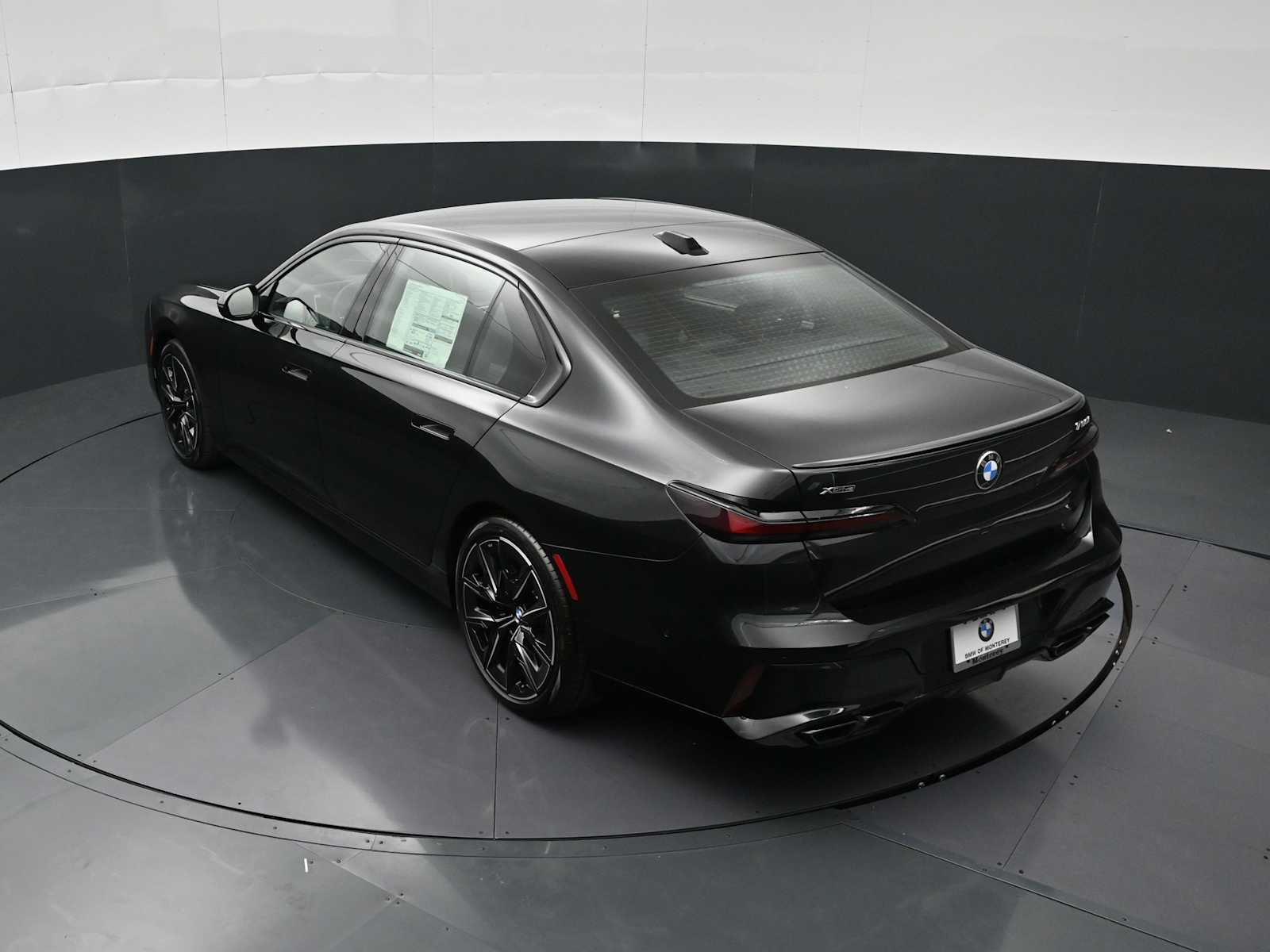 Thumbnail: 2026 BMW 7 Series - 23