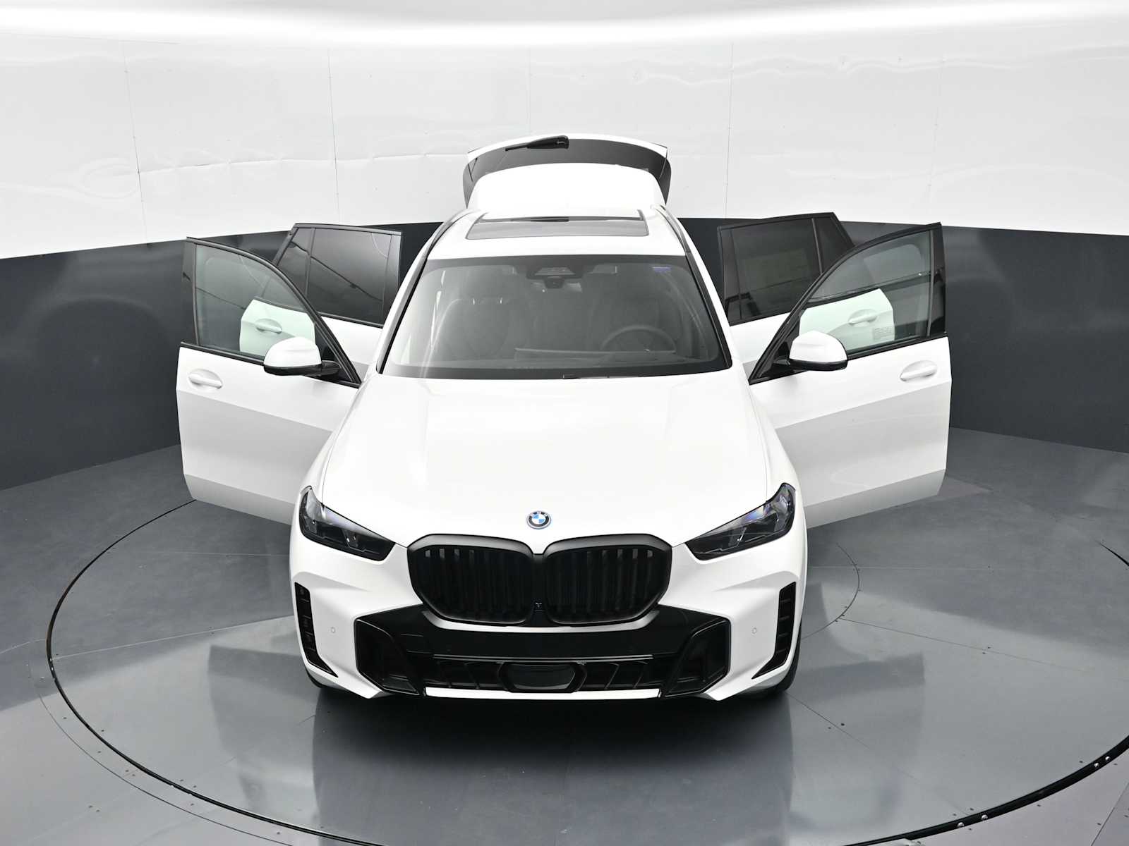 Thumbnail: 2026 BMW X5 - 33