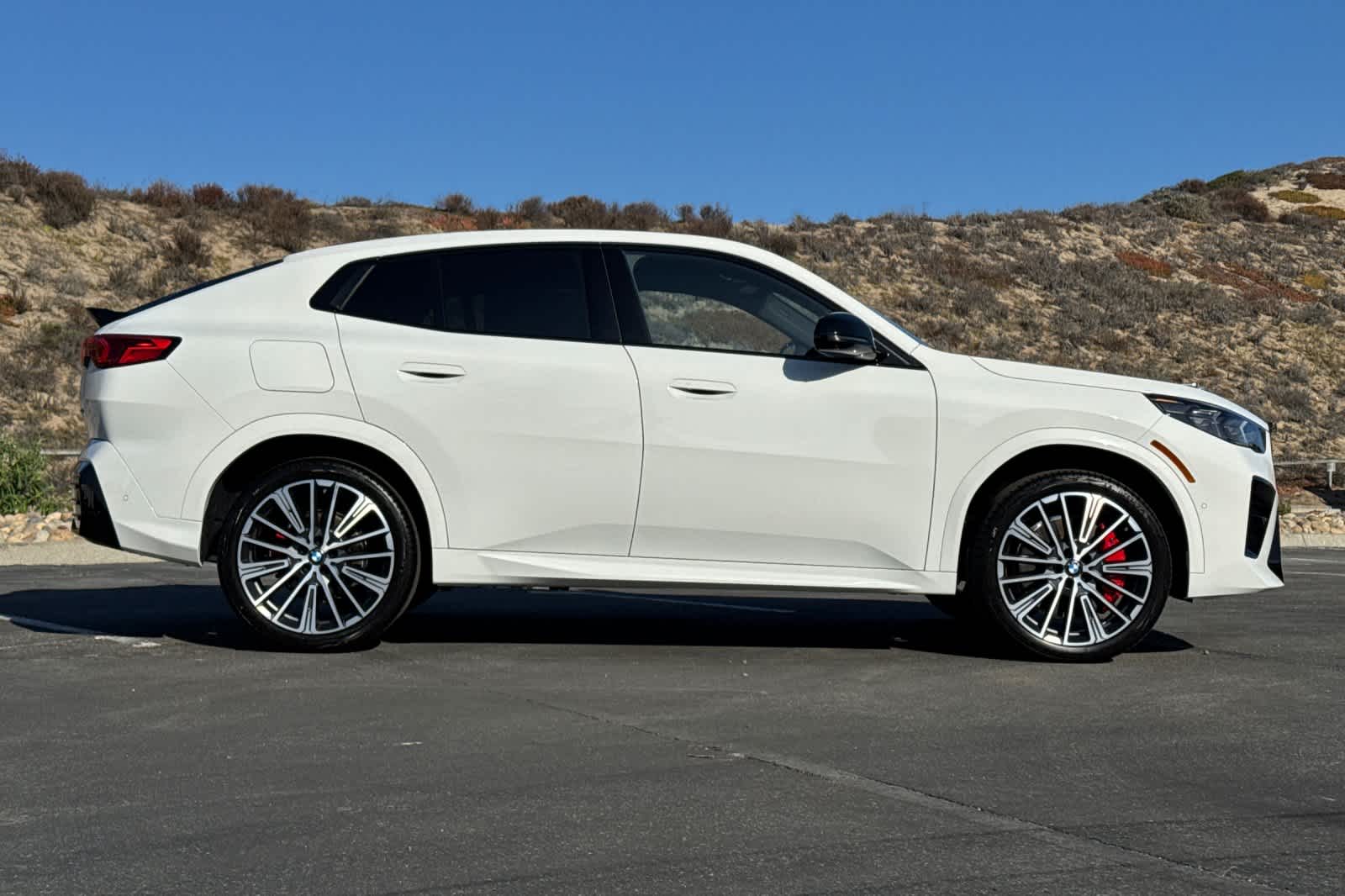 Thumbnail: 2026 BMW X2 - 8