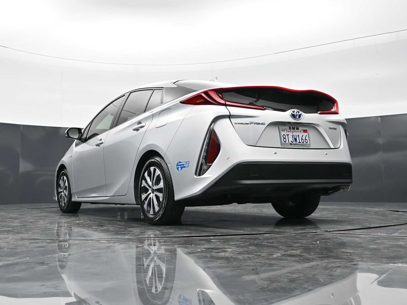 Thumbnail: 2021 Toyota Prius Prime - 30