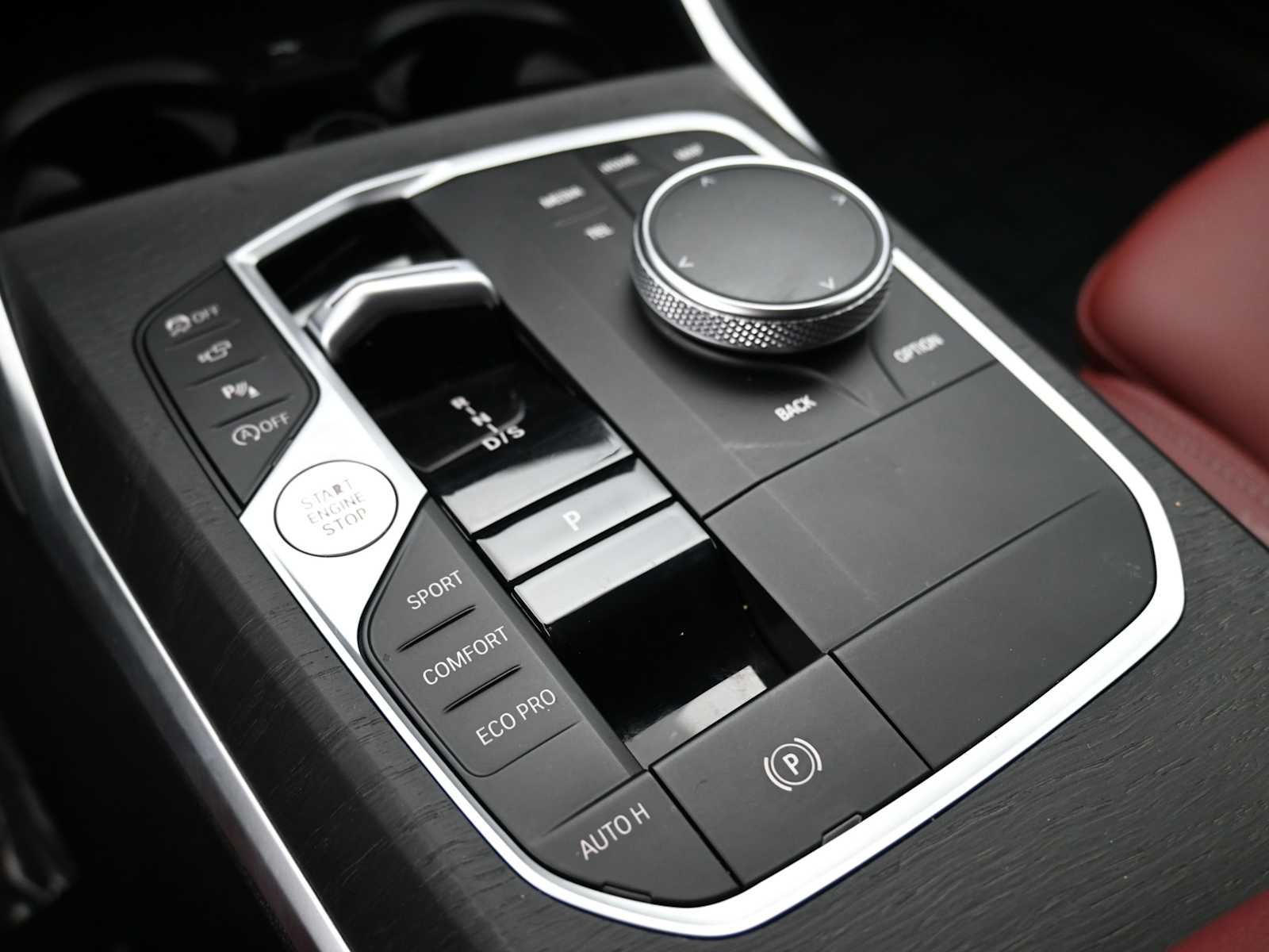 Thumbnail: 2024 BMW 3 Series - 11