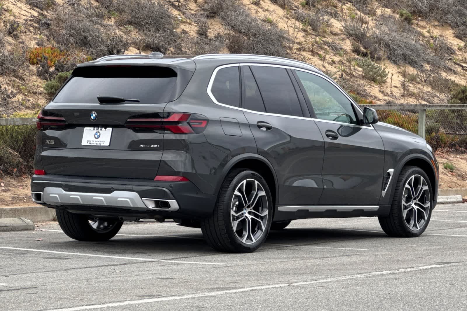 Thumbnail: 2026 BMW X5 - 2