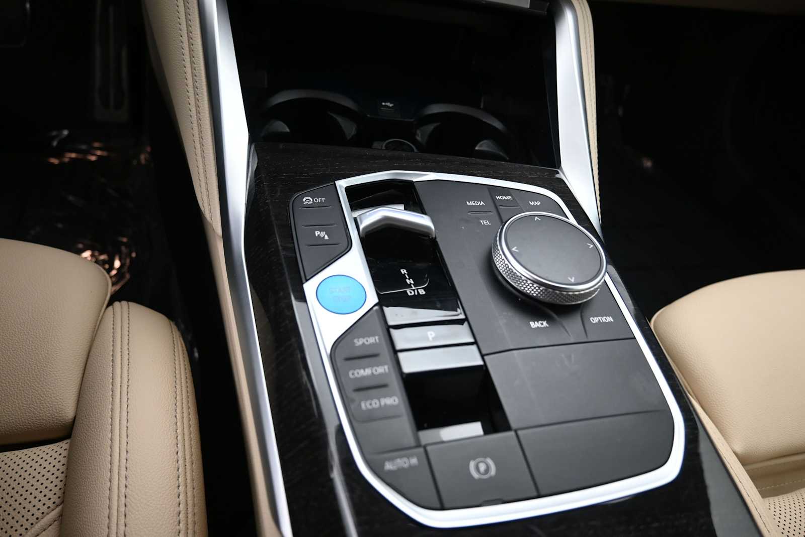 2024 BMW i4 M50 - Photo 16