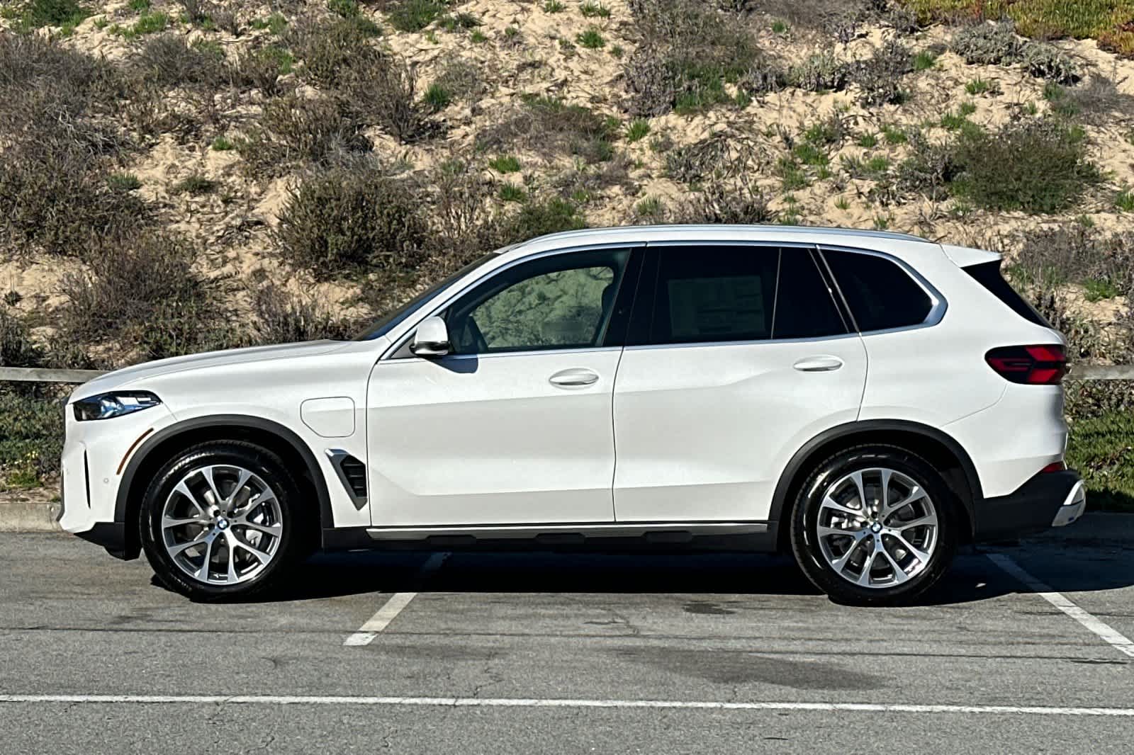 Thumbnail: 2026 BMW X5 - 5