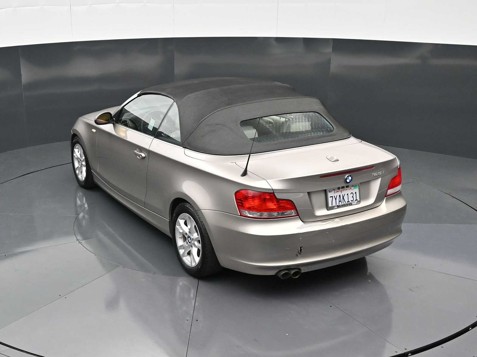 Thumbnail: 2008 BMW 1 Series - 23