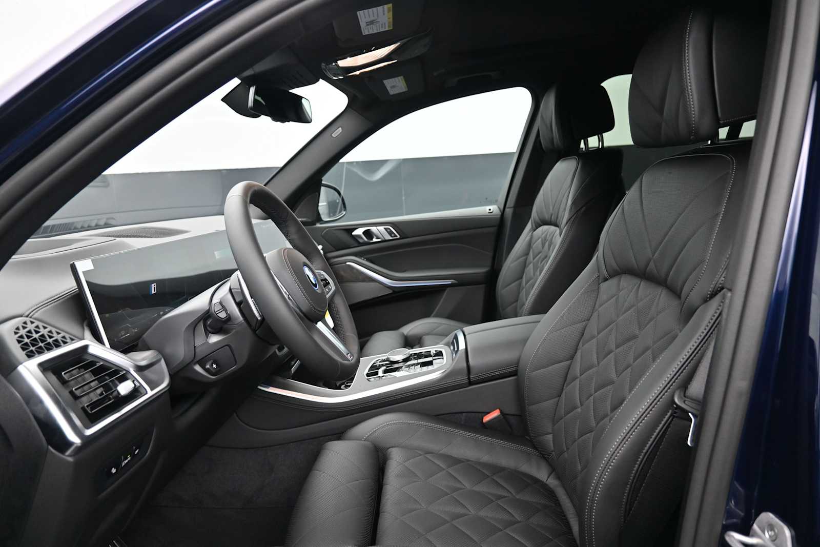 Thumbnail: 2026 BMW X5 - 10