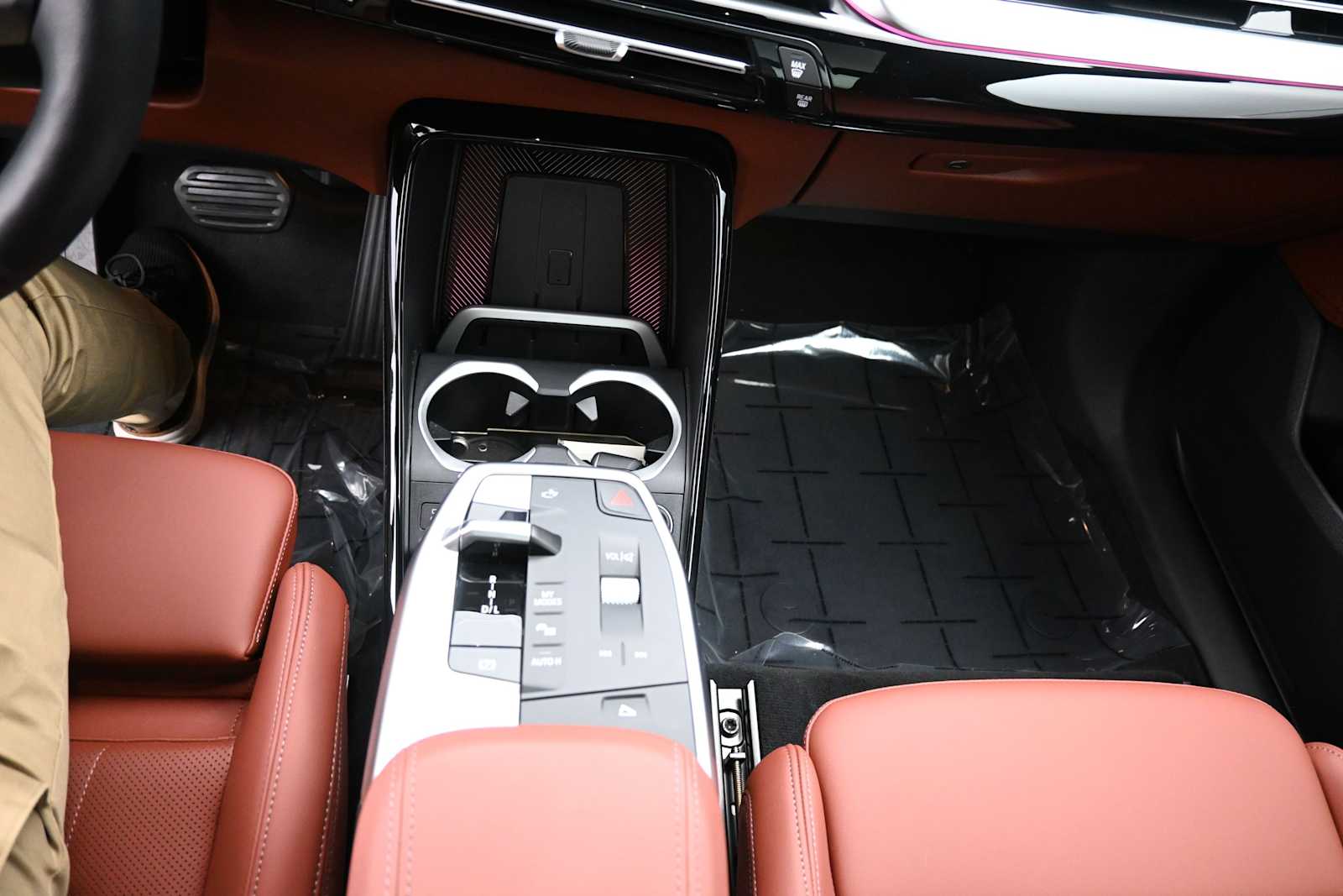 2026 BMW X1 28i - Photo 12