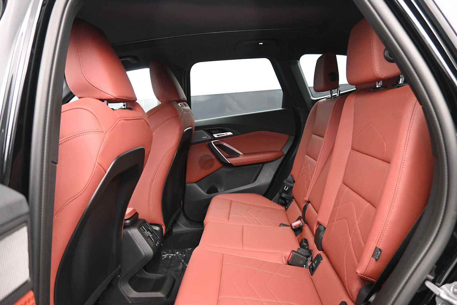 Thumbnail: 2026 BMW X1 - 14