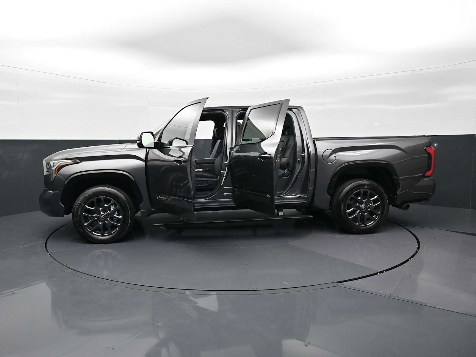 Thumbnail: 2025 Toyota Tundra - 37