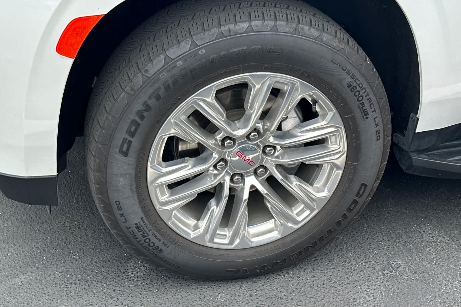 Thumbnail: 2023 GMC Yukon - 21