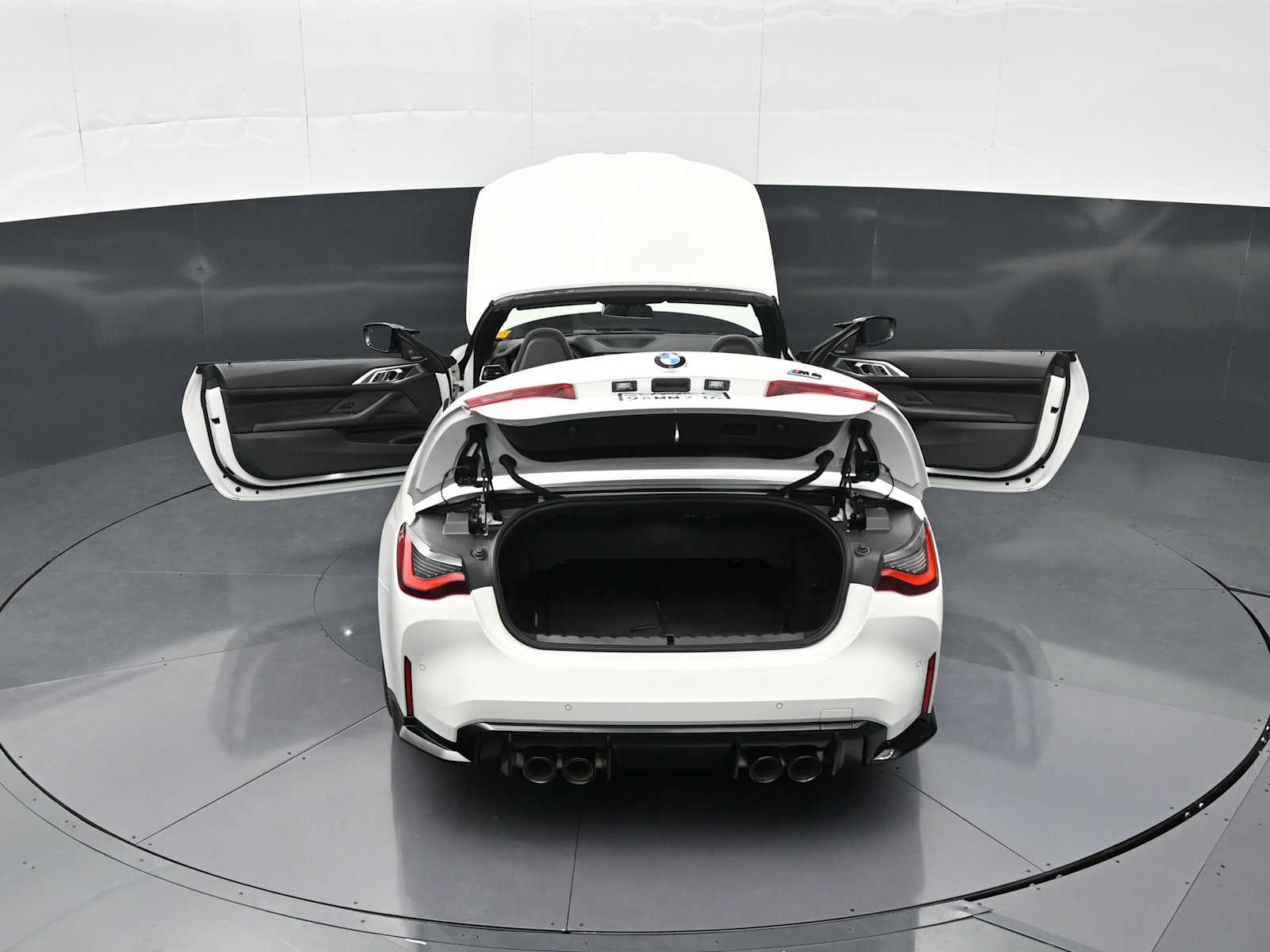Thumbnail: 2022 BMW M4 - 35