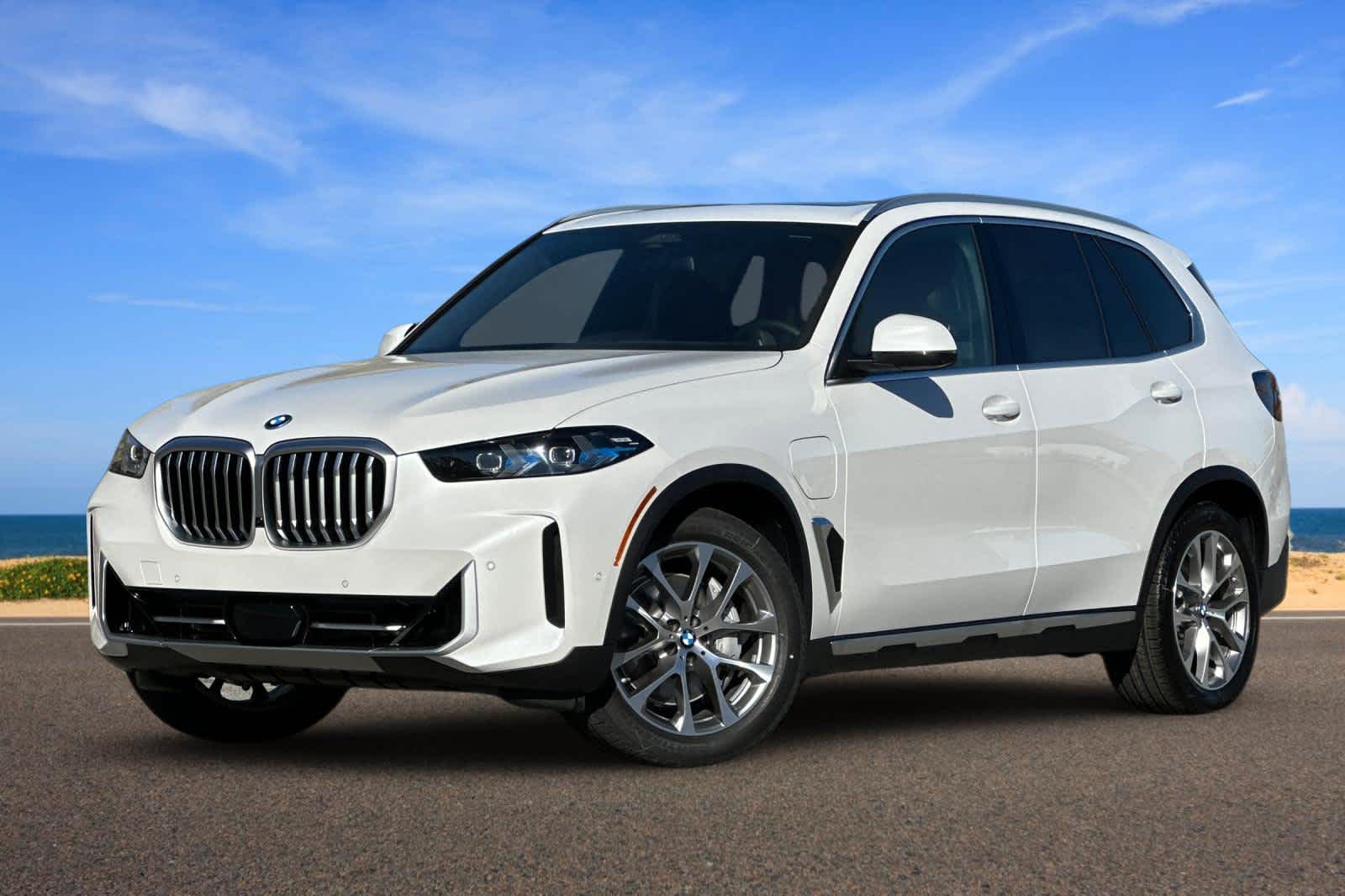 2026 BMW X5 50e's photo
