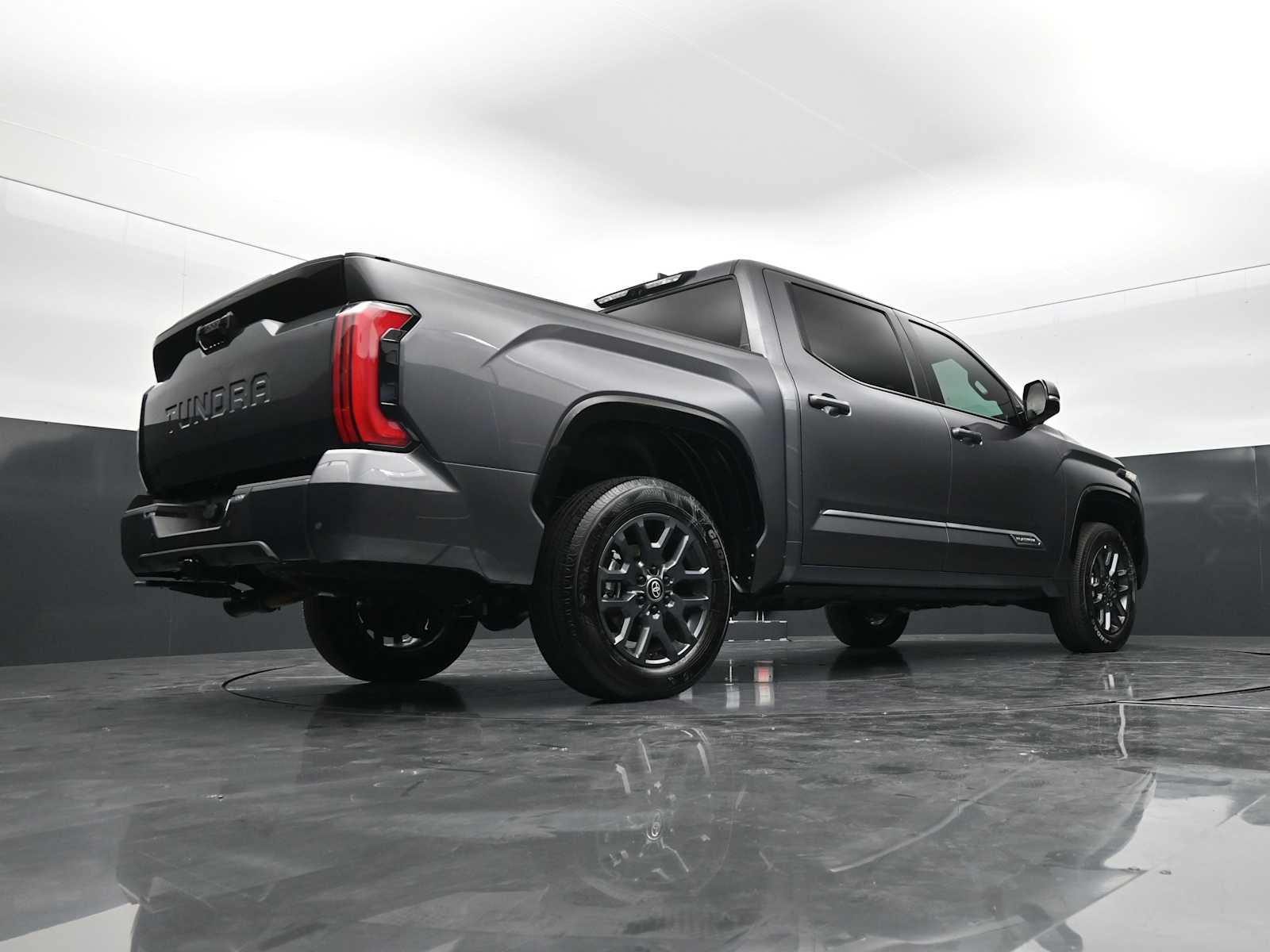 Thumbnail: 2025 Toyota Tundra - 30