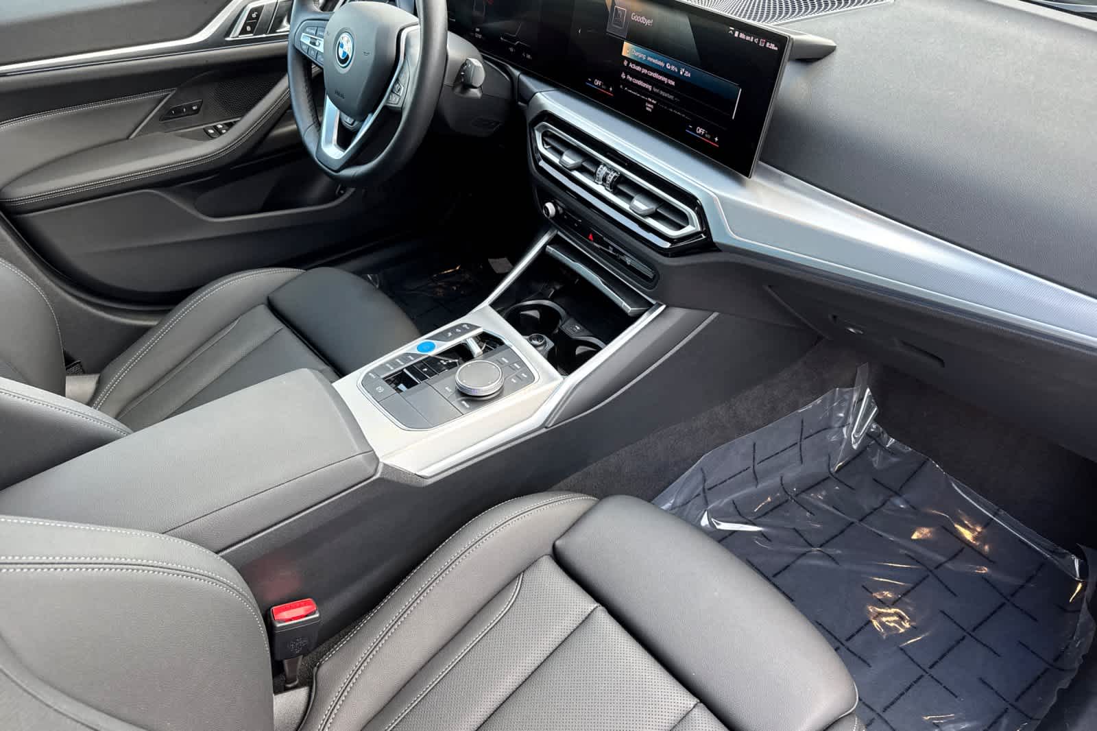 Thumbnail: 2023 BMW i4 - 18