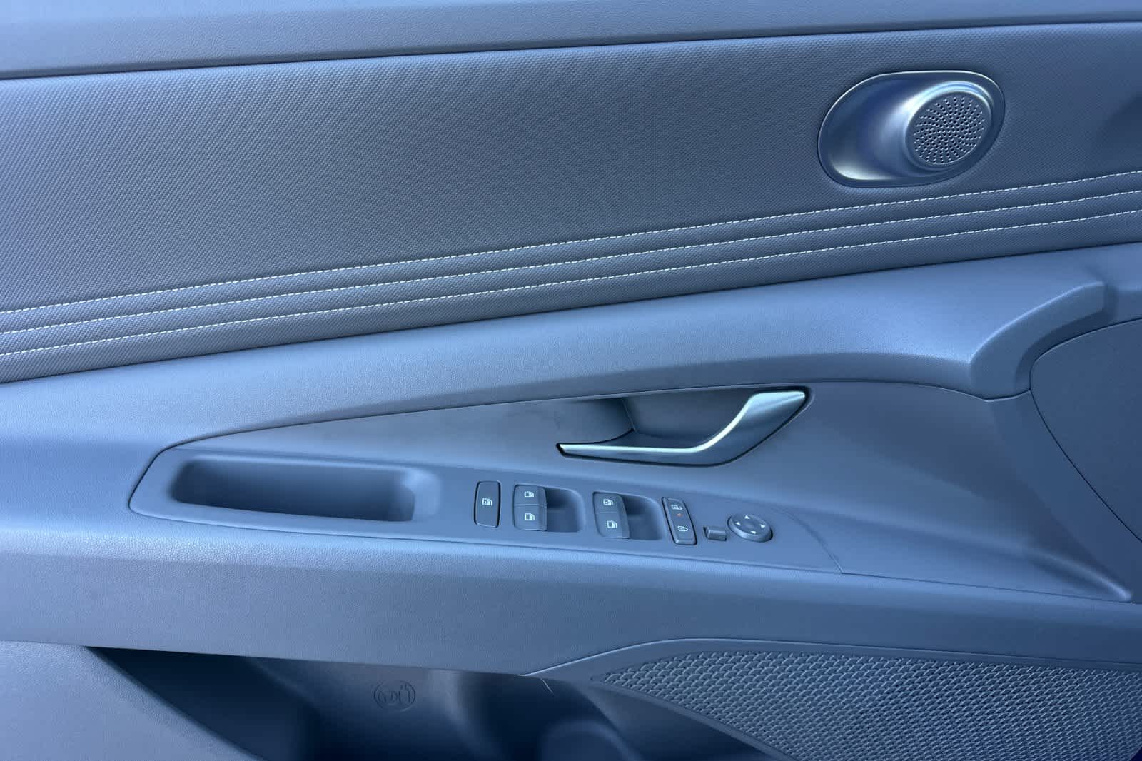 Thumbnail: 2025 Hyundai Elantra - 12