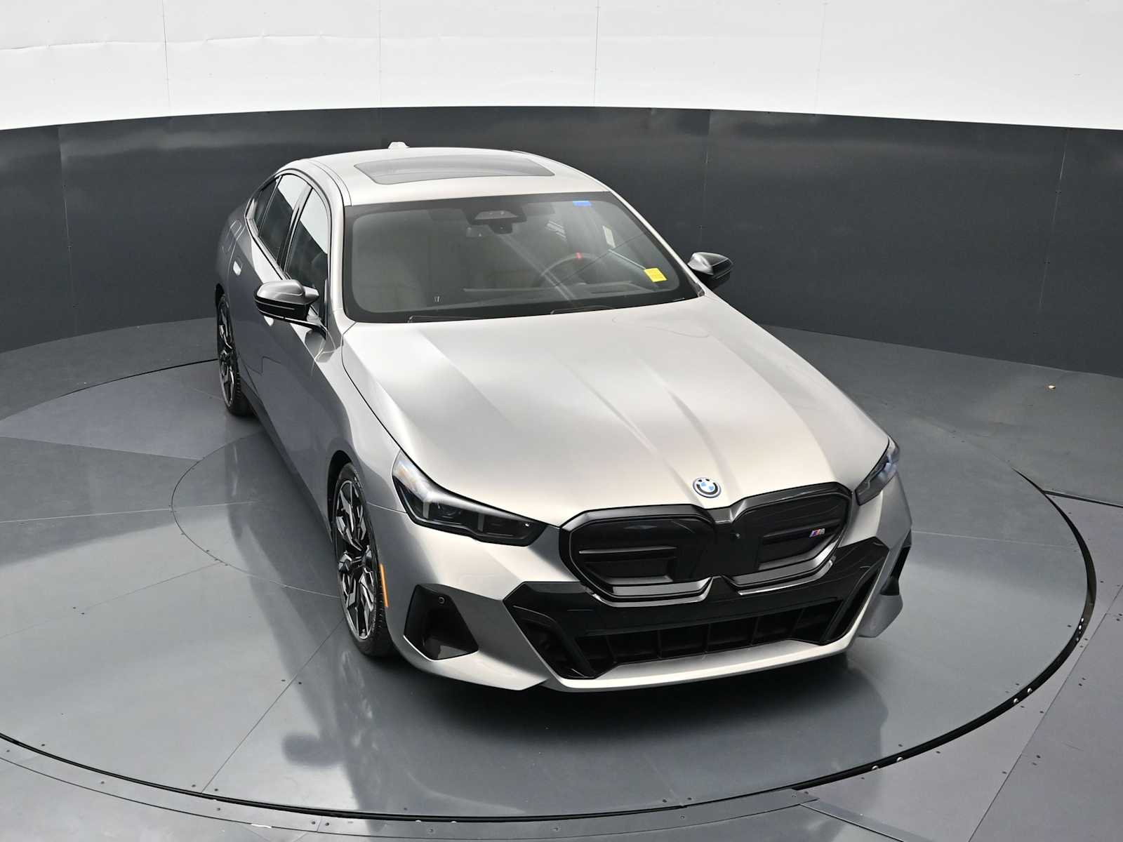 2024 BMW i5 M60 - Photo 19