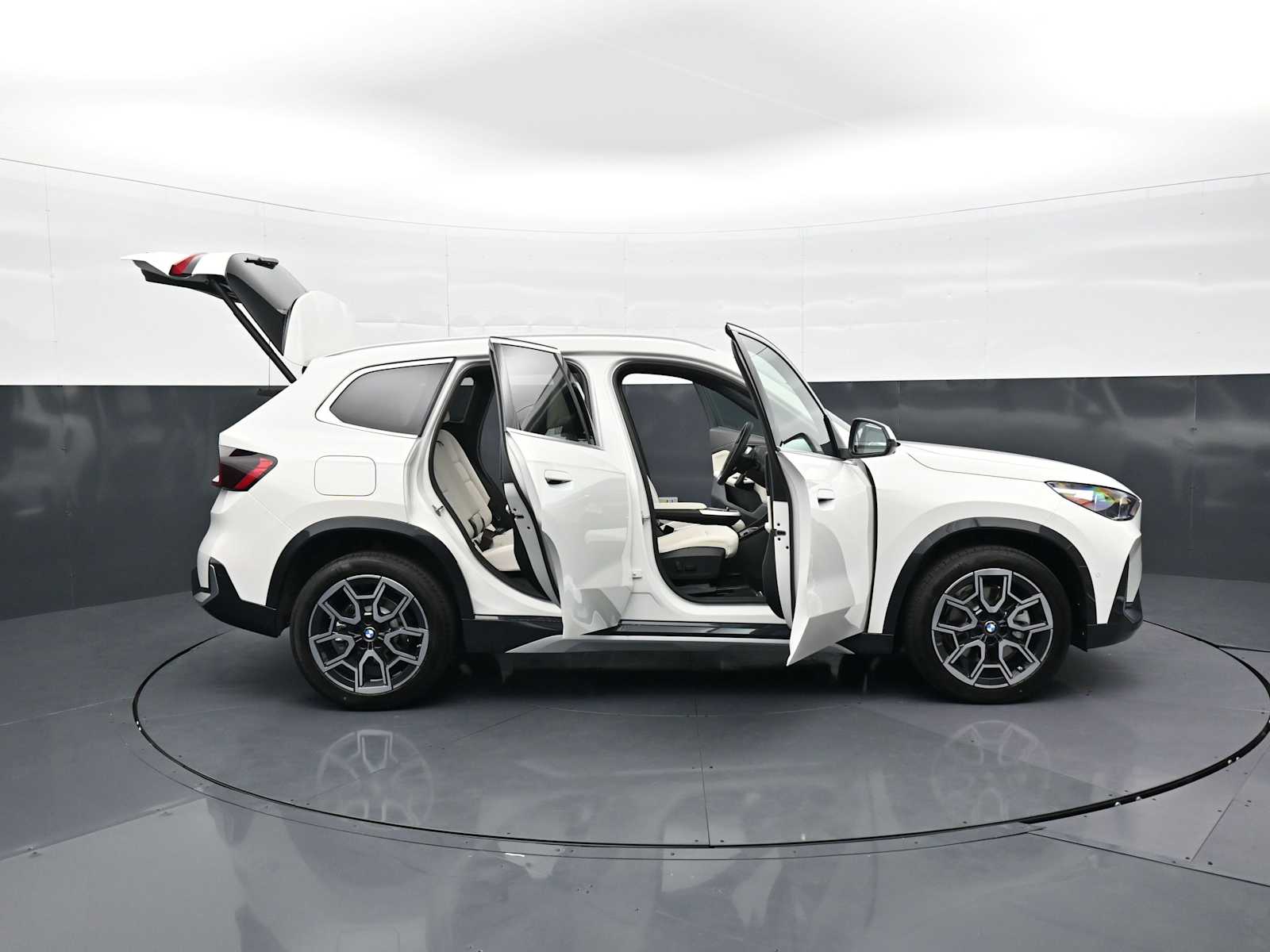 Thumbnail: 2026 BMW X1 - 35