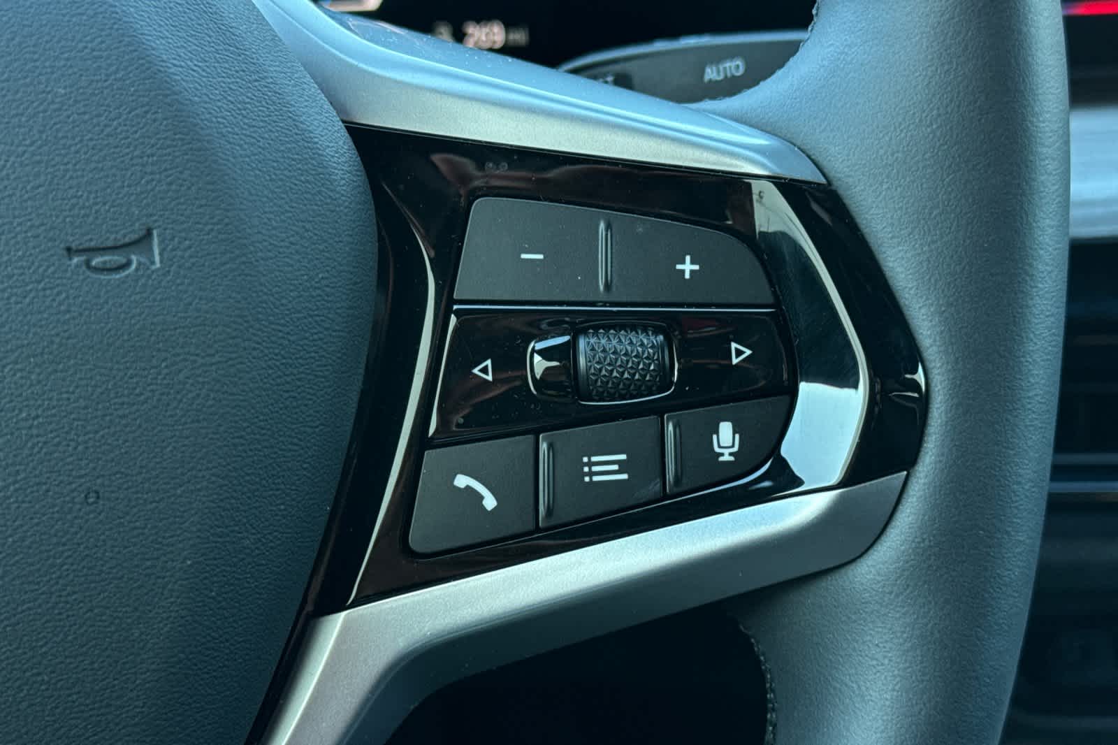 Thumbnail: 2025 BMW i4 - 26