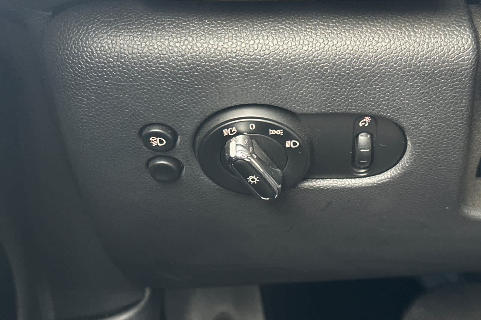 Thumbnail: 2024 MINI Cooper Convertible - 27