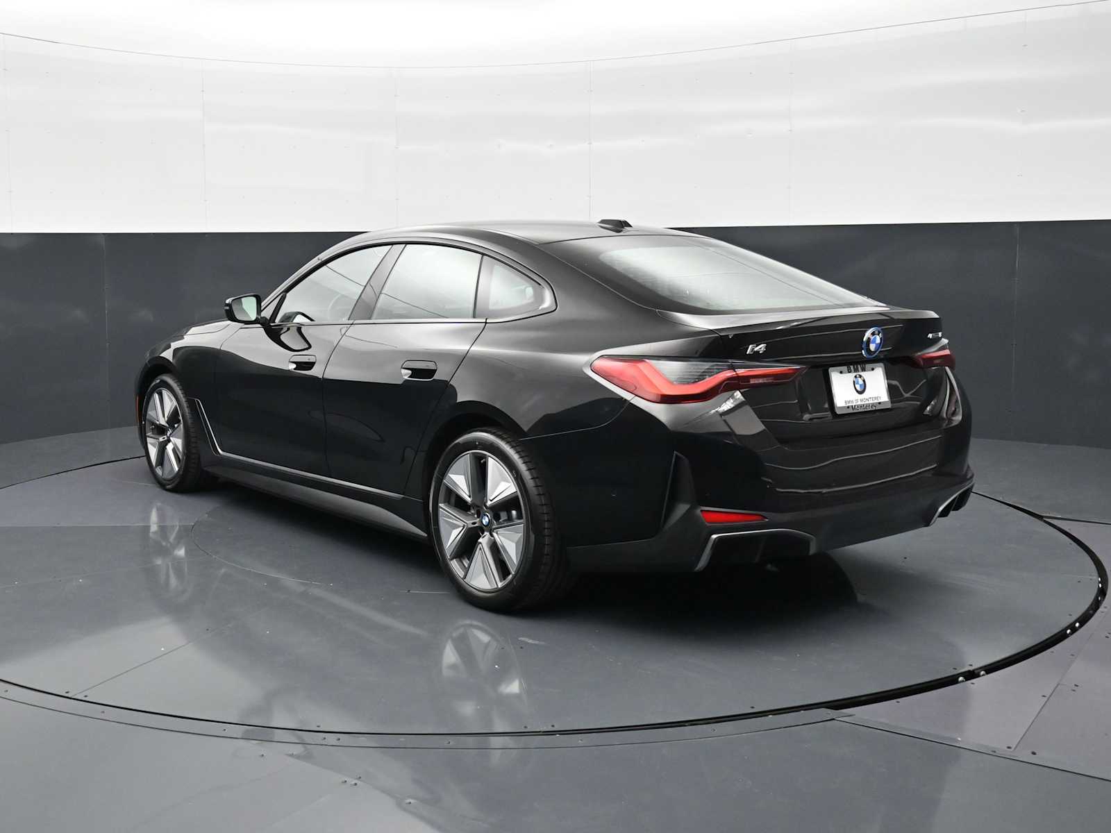Thumbnail: 2023 BMW i4 - 7