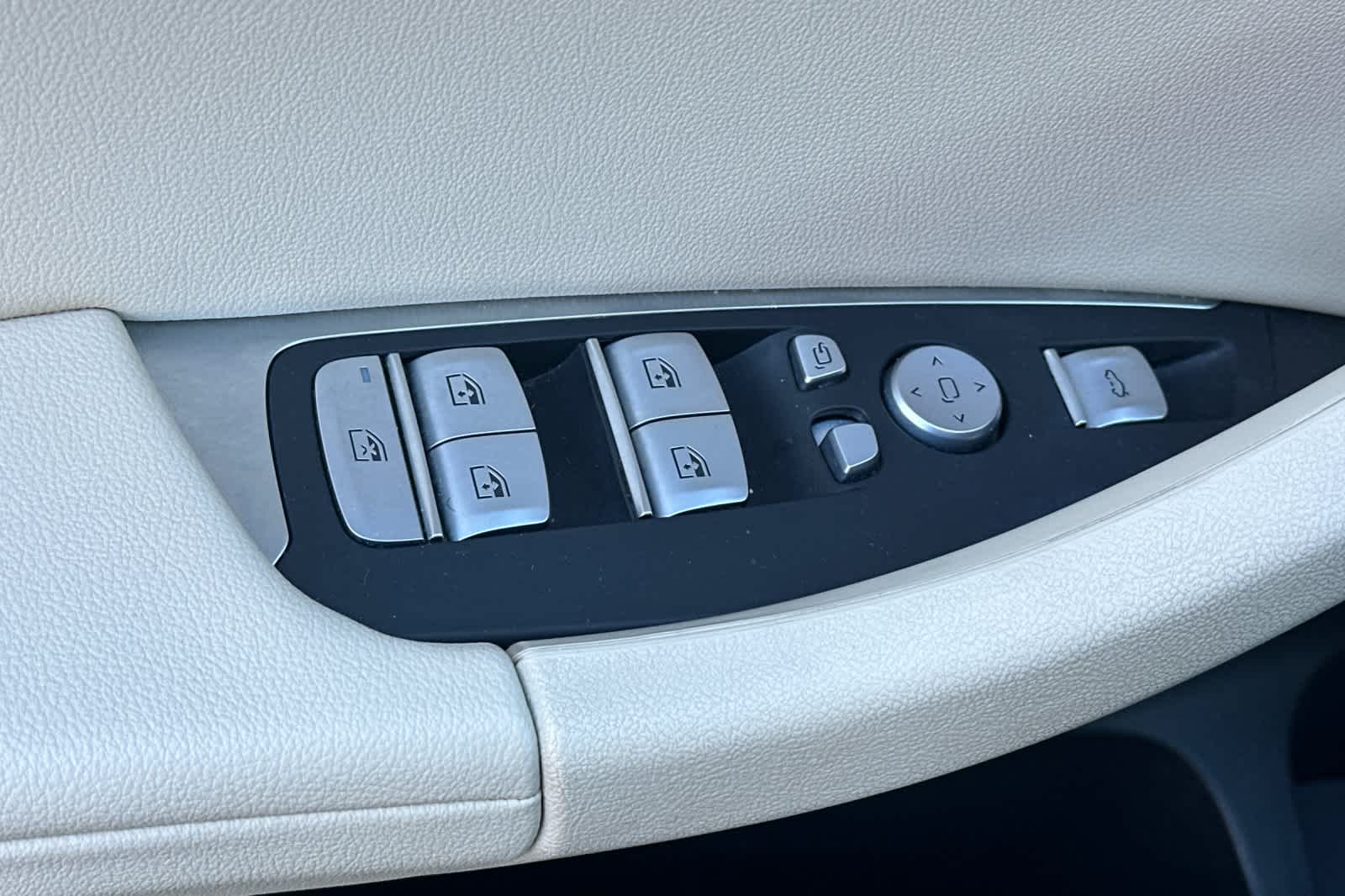 Thumbnail: 2023 BMW X3 - 15