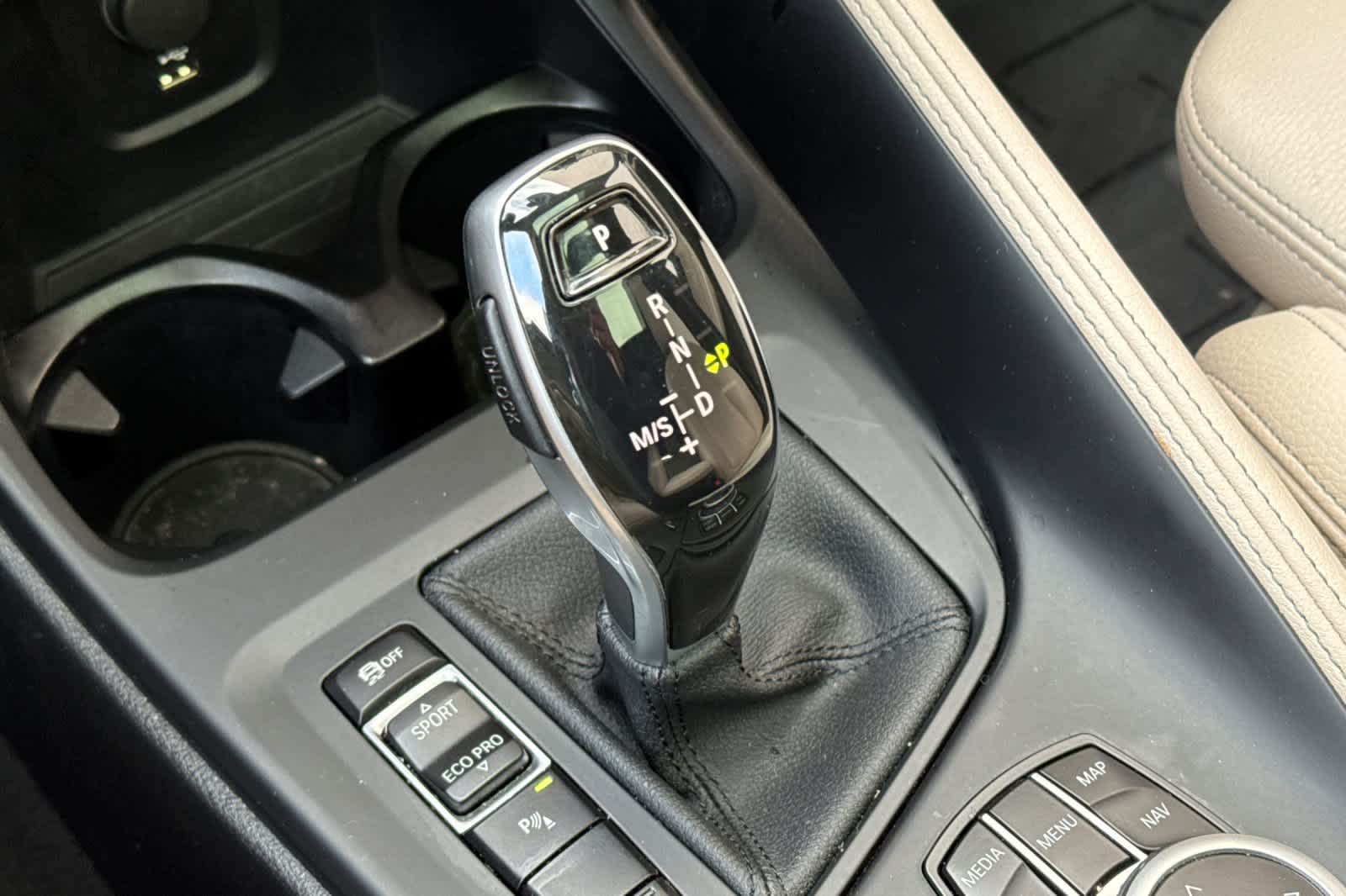 Thumbnail: 2022 BMW X2 - 24