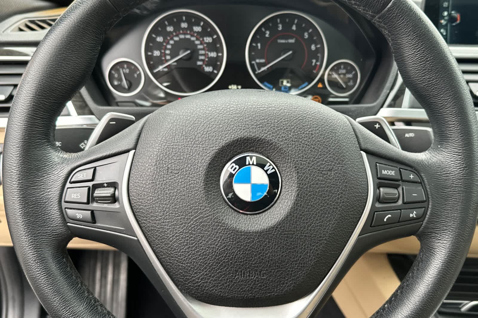 Thumbnail: 2017 BMW 3 Series - 25