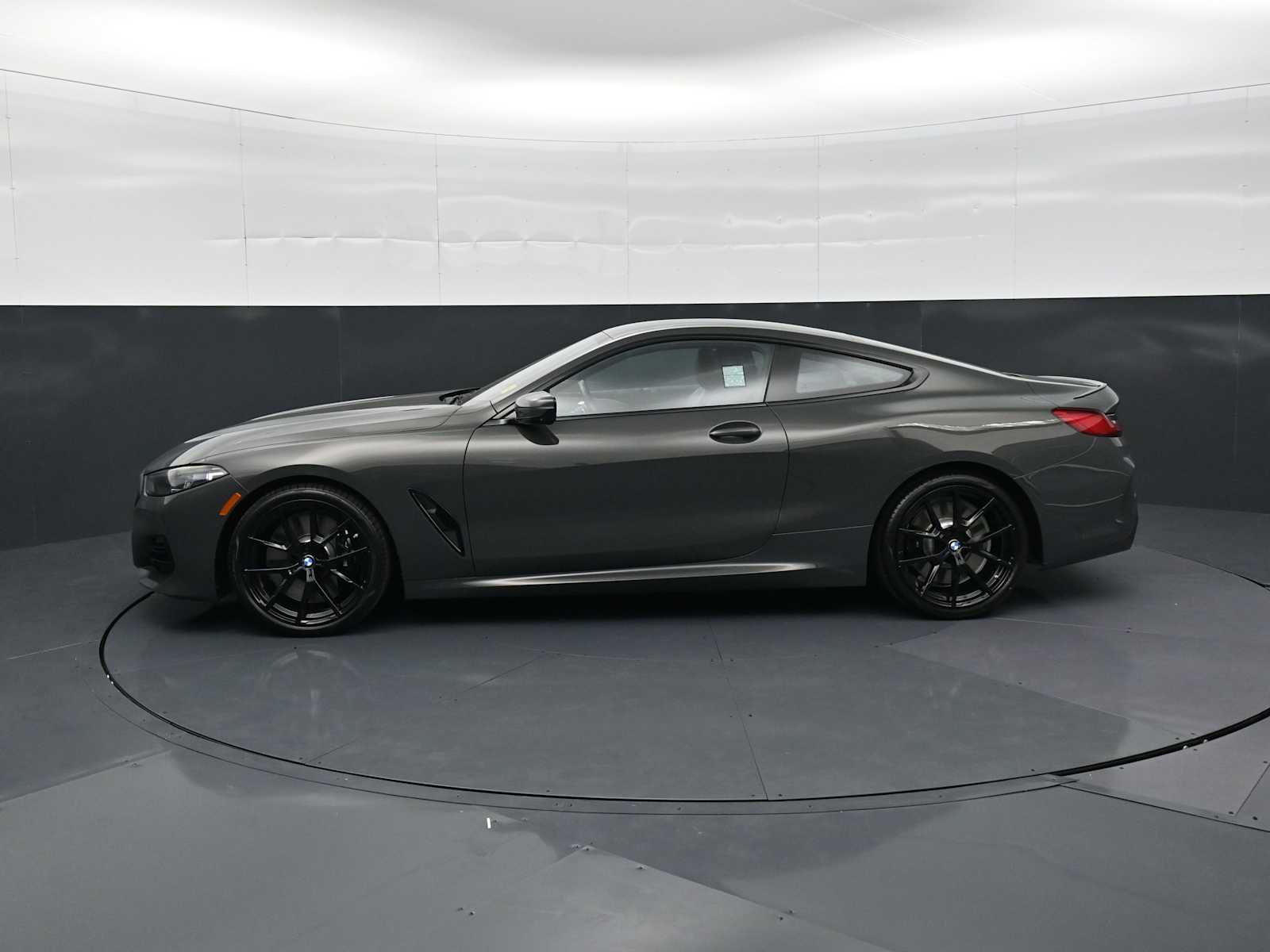 2023 BMW 8 Series 840i - Photo 8
